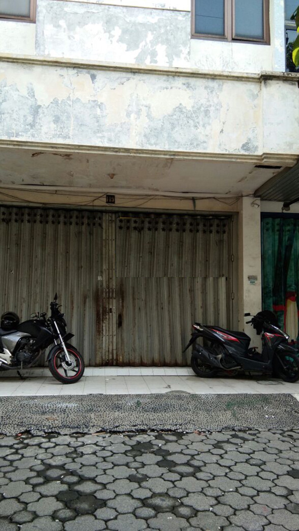 Ngagel dekat pusat kota