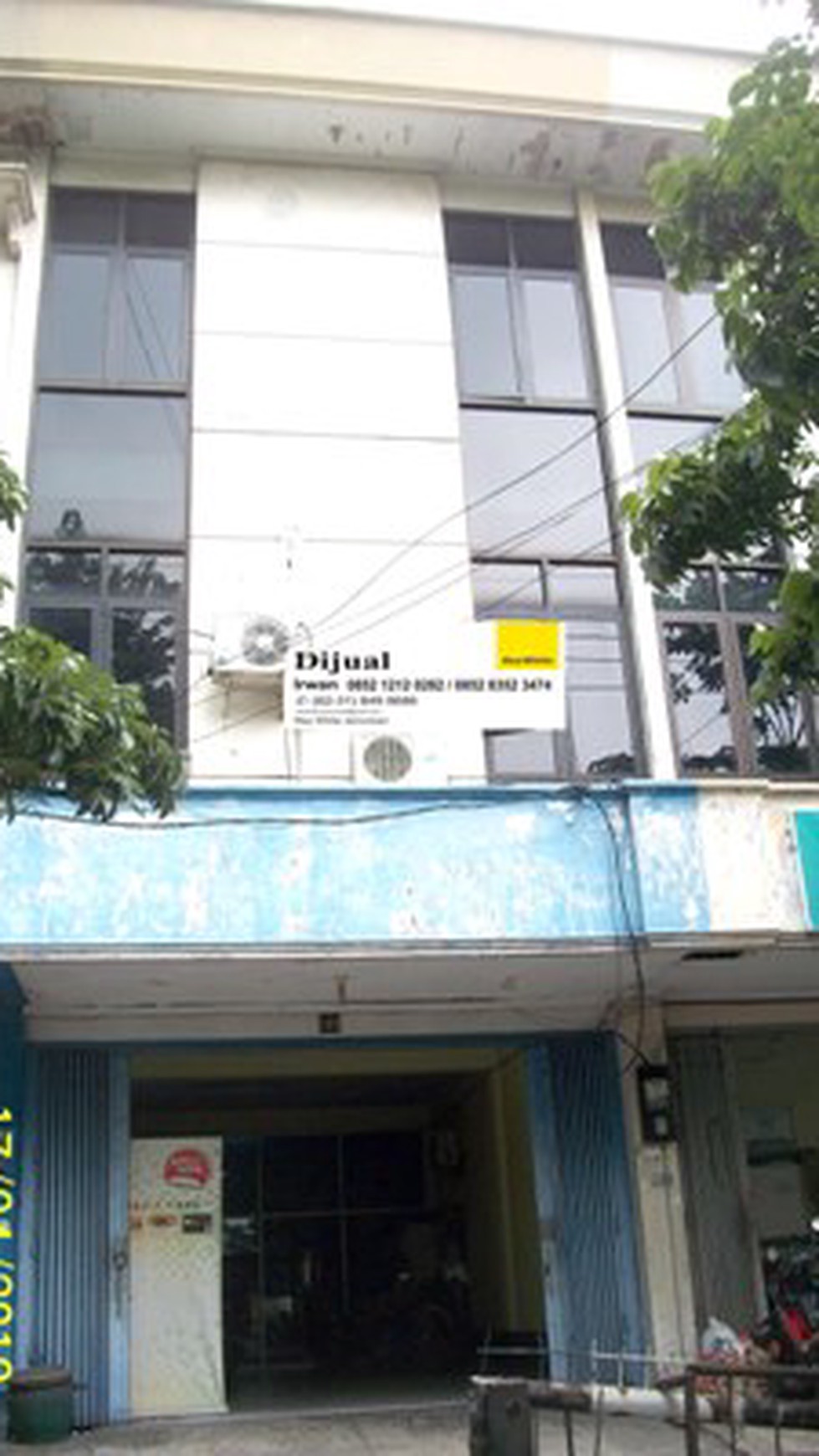Ruko 3 Lantai, uk 5 x 22M, Sertifikat HGB, Cocok untuk Usaha / Kantor / Resto, Siap Pakai, Bisa Sewa (min 1 th) - IRWN -