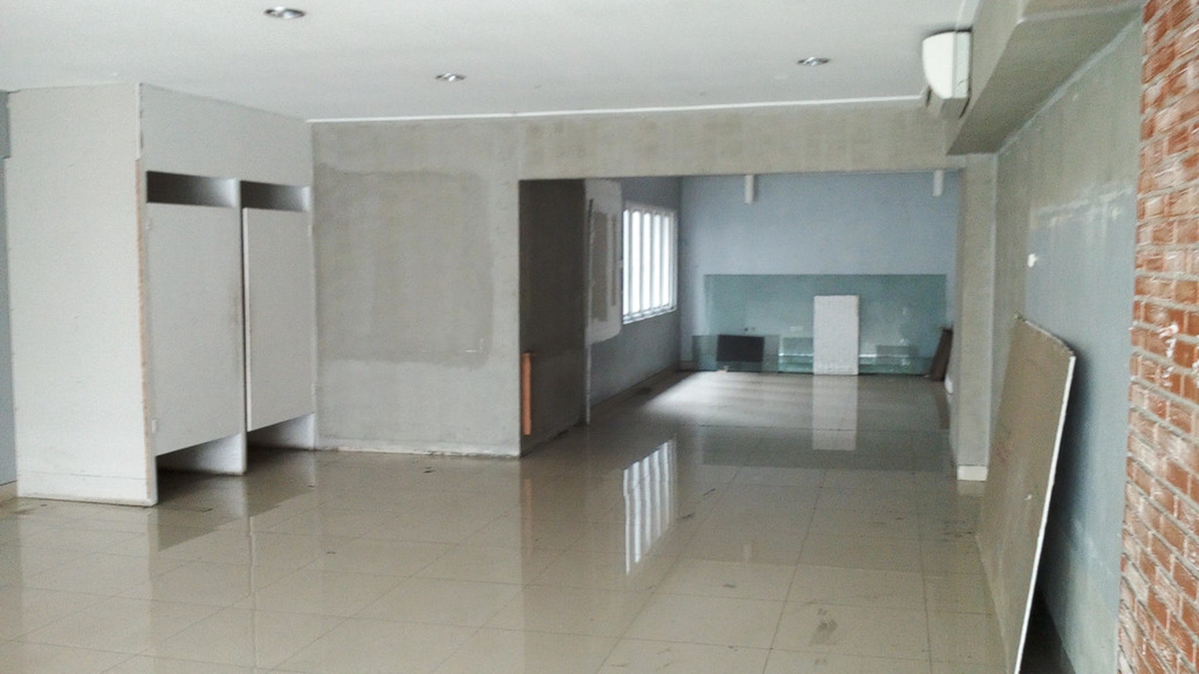 Ruko Sewa Komersial Strategis di Bintaro#IK