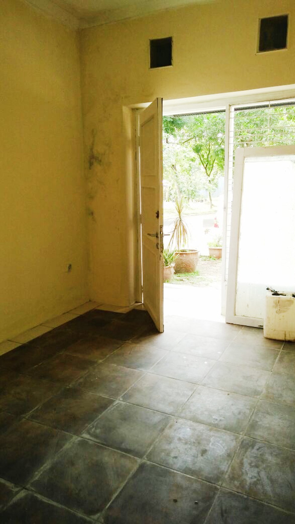 Rumah Bagus Di Cluster Fresno Kota Duta Mas, Cikarang