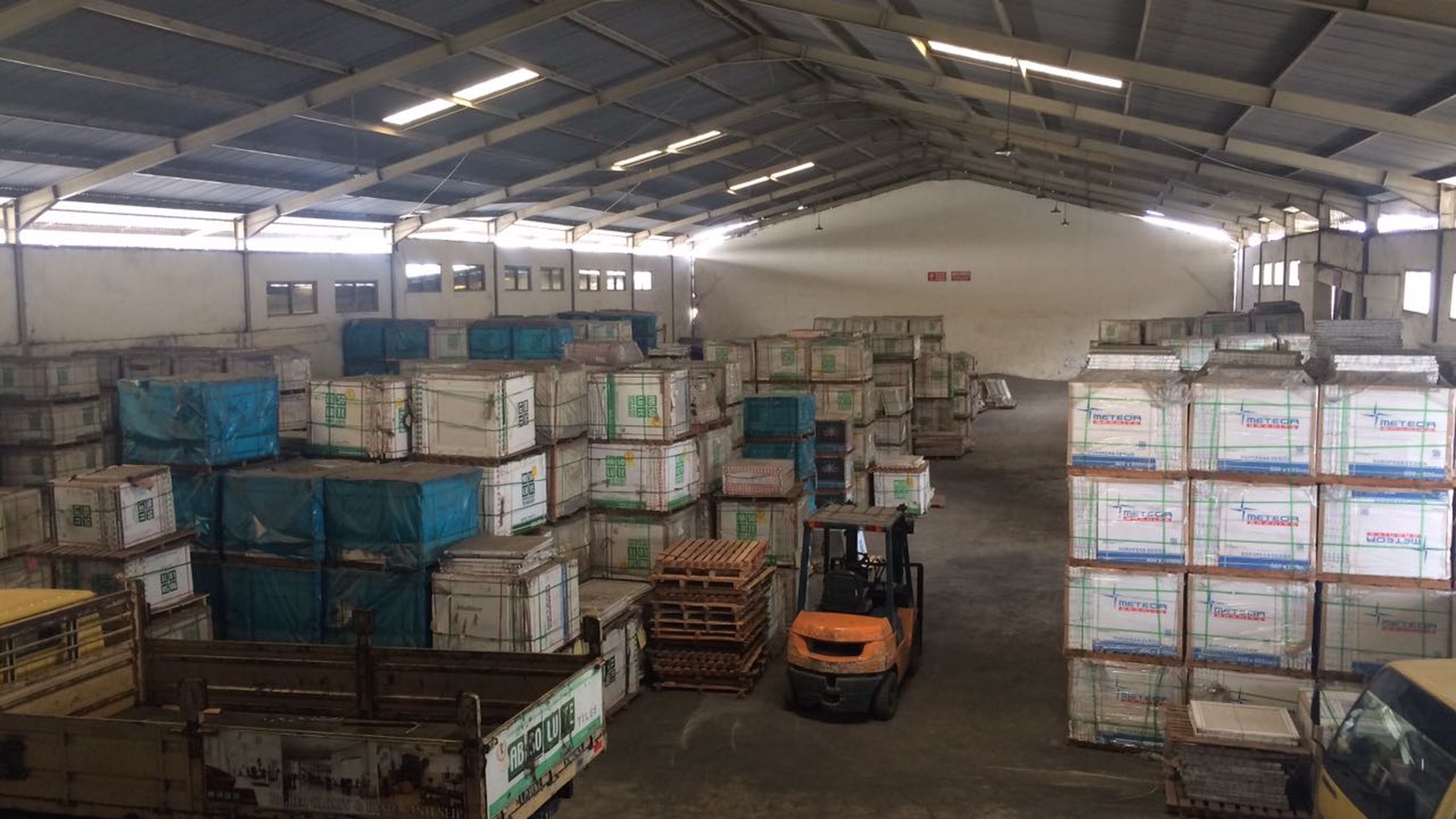 Dijual Gudang Kalianak Row Jalan Lebar