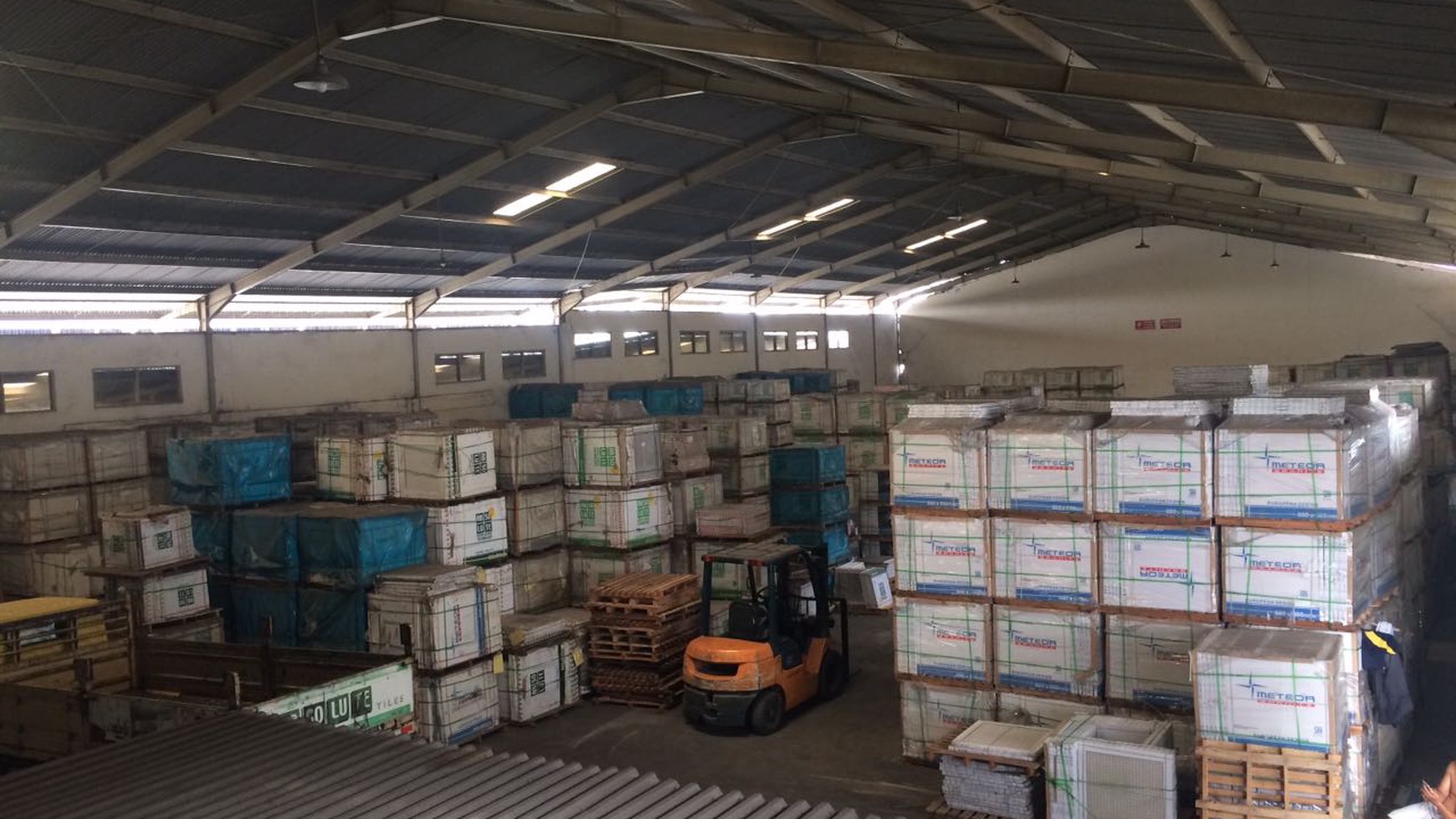 Dijual Gudang Kalianak Row Jalan Lebar