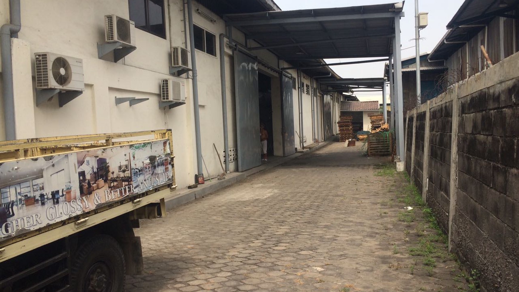 Dijual Gudang Kalianak Row Jalan Lebar