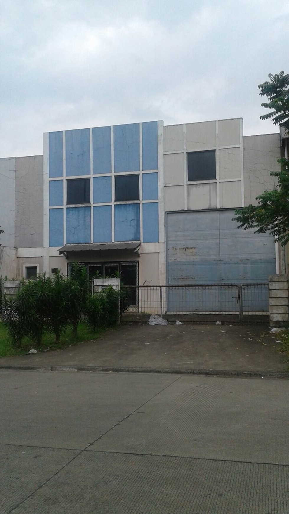 Gudang siap pakai taman tekno