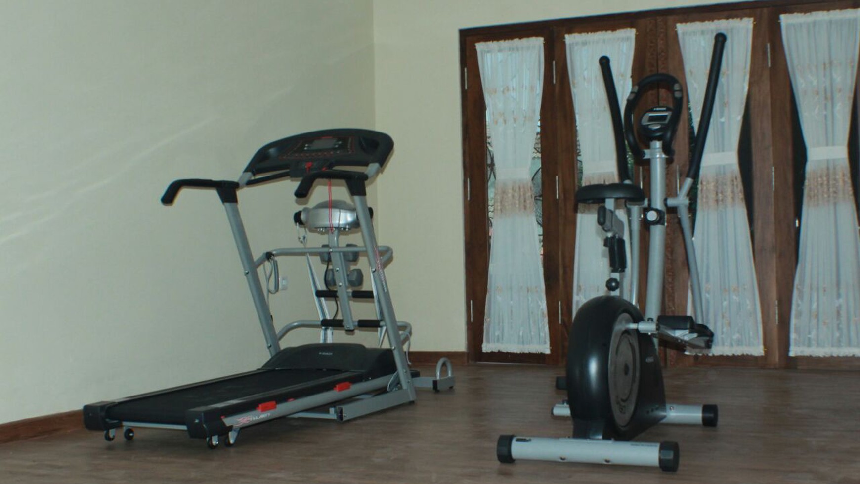 KOST EKSKLUSIF 24 KAMAR + FURNITURE DI DAERAH SETURAN, SLEMAN