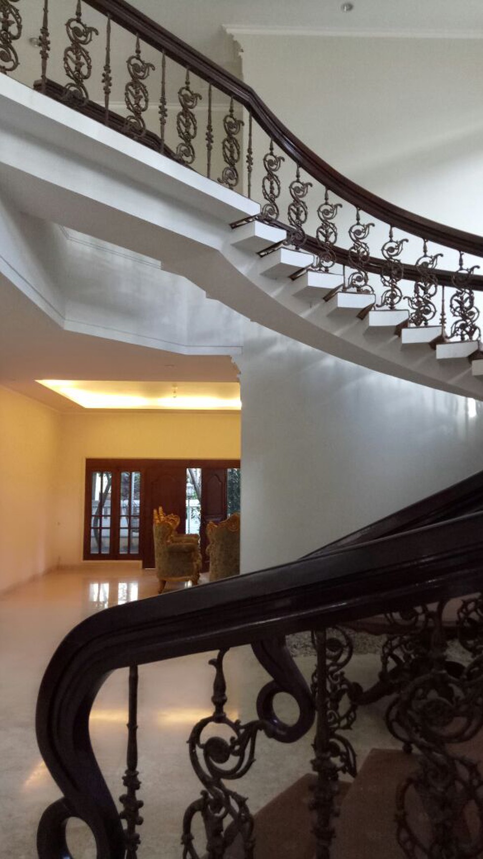 Rumah cantik,siap huni di Jl. Permata