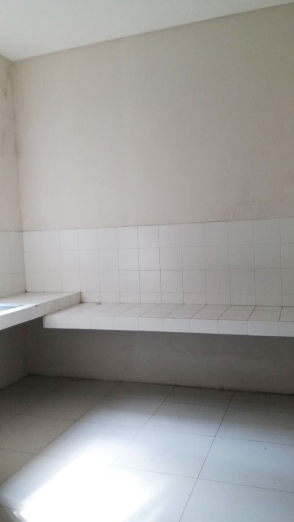 Rumah Nyaman dan Siap Huni di kawasan Cluster Emerald, Bintaro