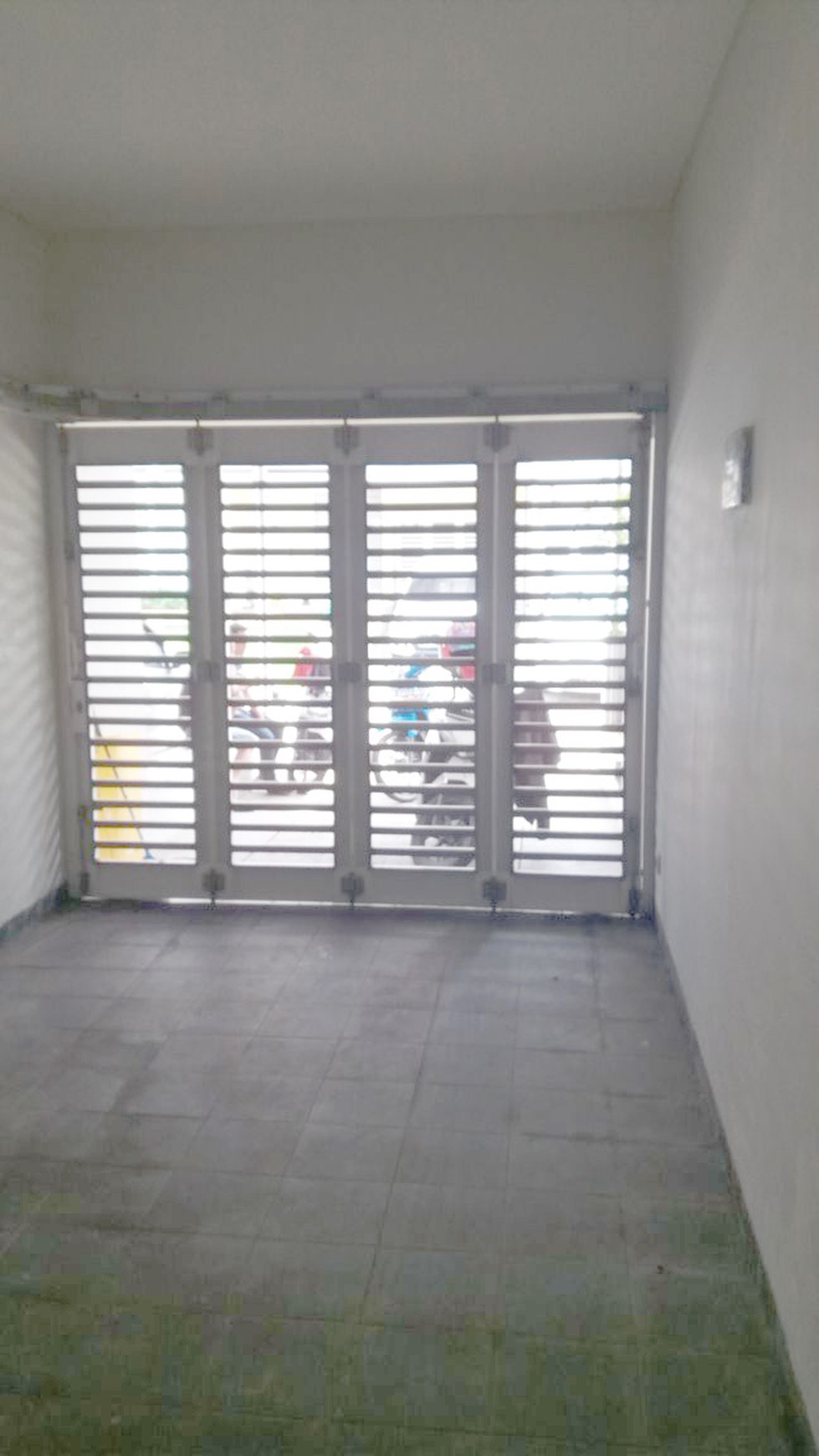 Rumah Nyaman dan Siap Huni di kawasan Cluster Emerald, Bintaro