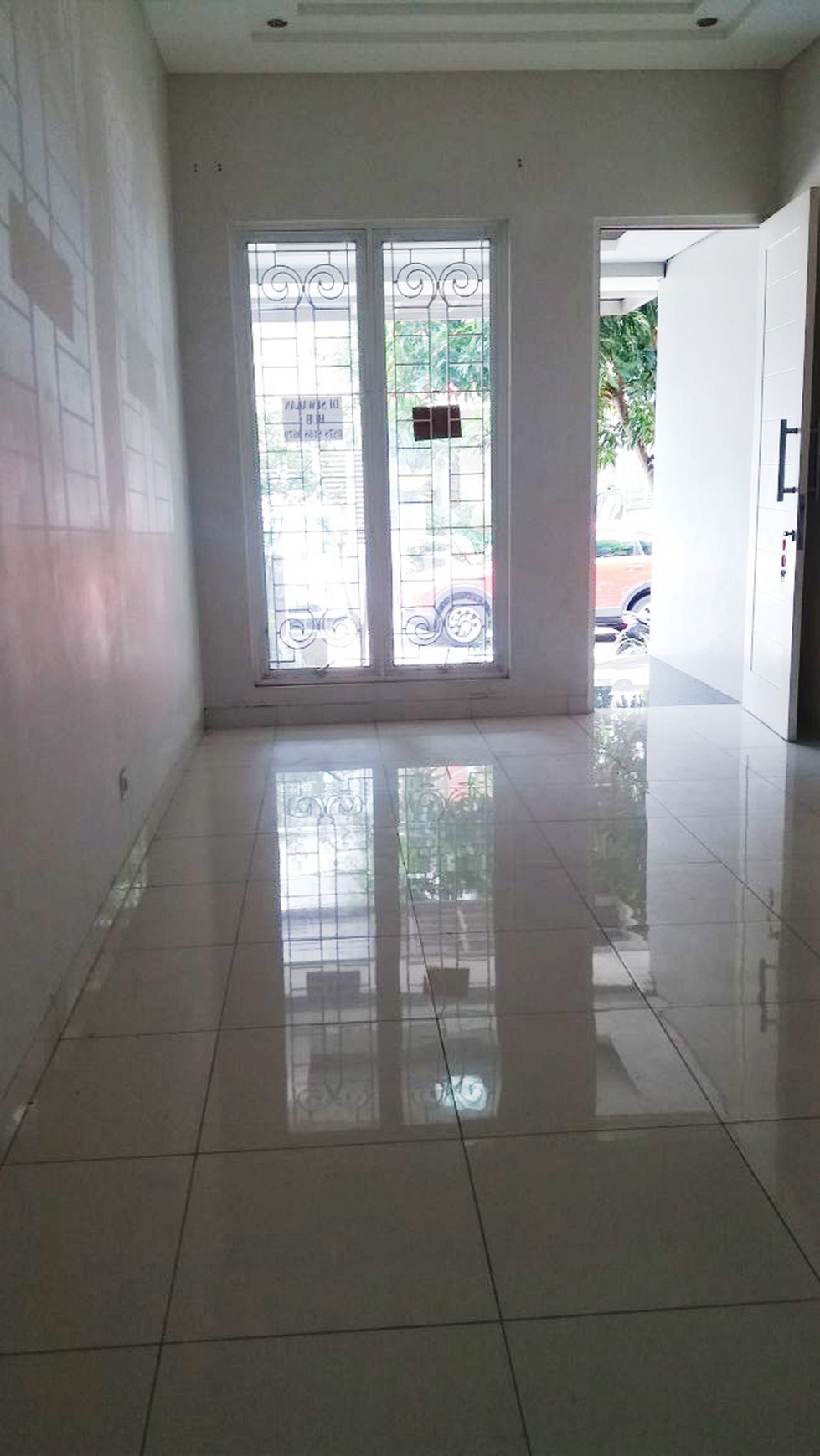 Rumah Nyaman dan Siap Huni di kawasan Cluster Emerald, Bintaro