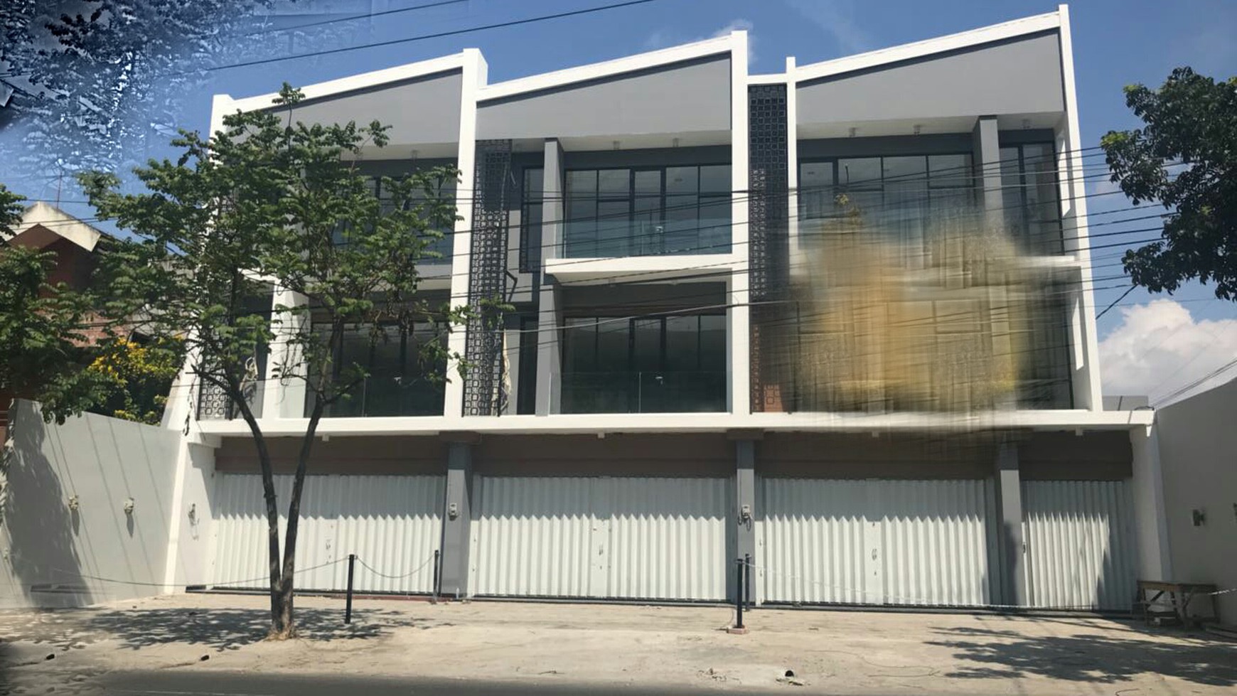 Ruko Baru 3 lantai daerah ngagel