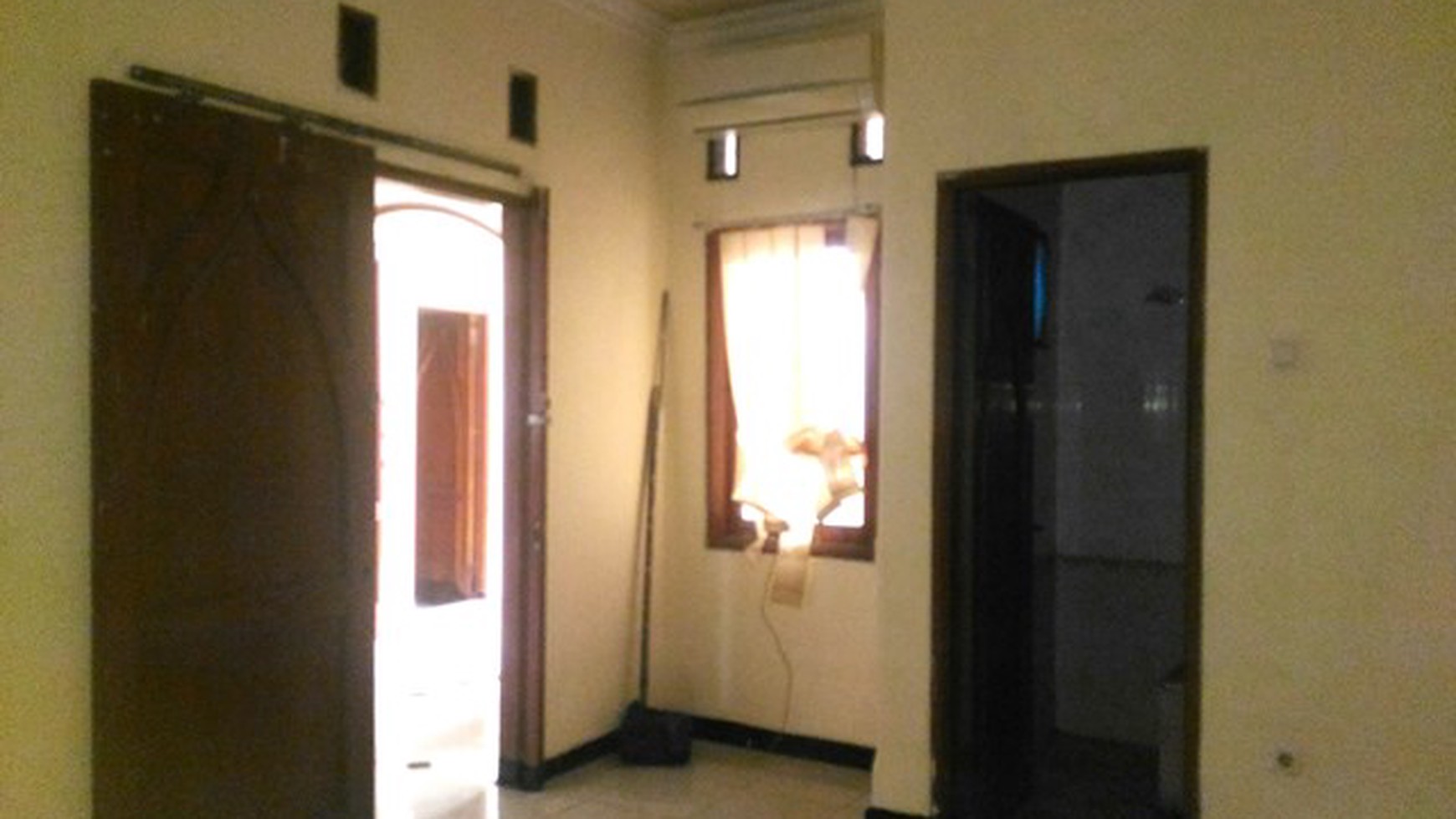 Rumah cocok utk Kantor, Home Industri, Bisnis, Harga 100Jt nego, min 2Thn