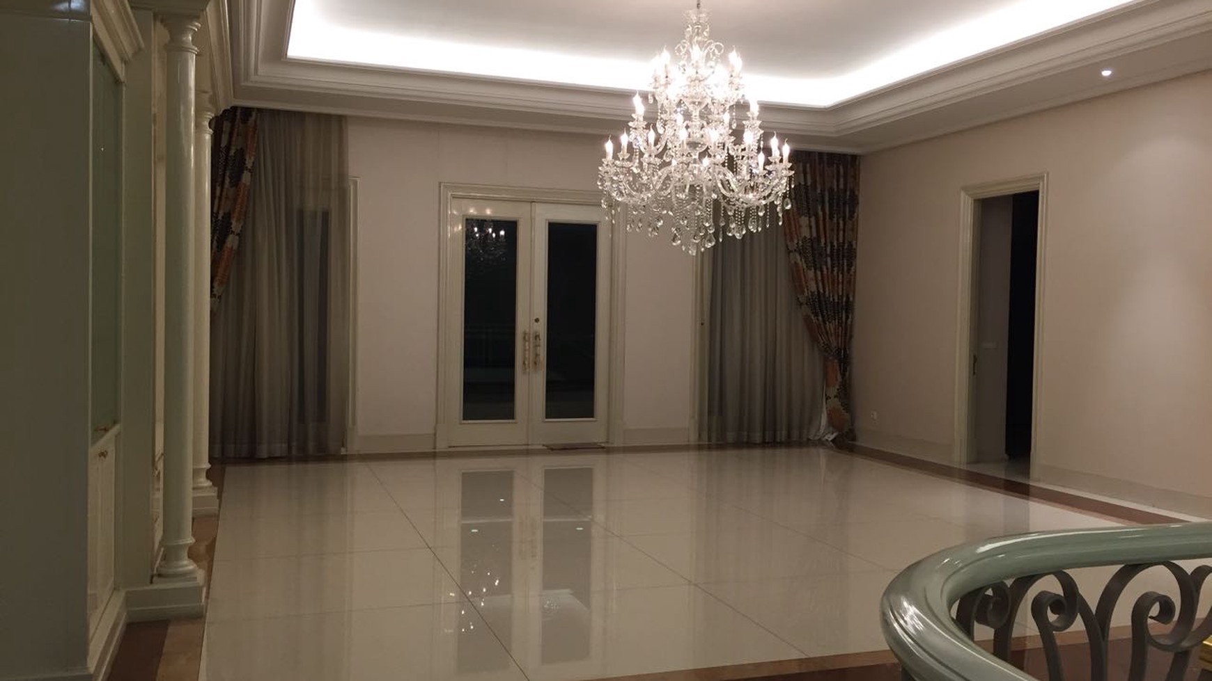 Rumah Tenang Dan Asri Di Pondok Indah