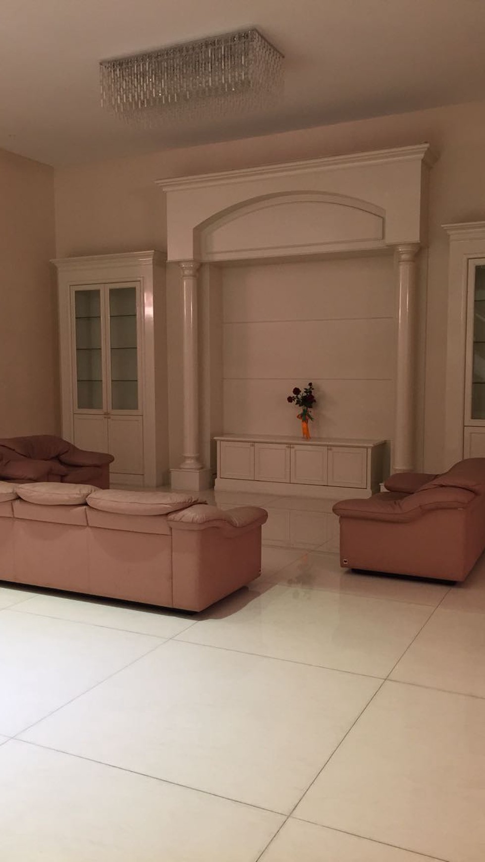 Rumah Tenang Dan Asri Di Pondok Indah