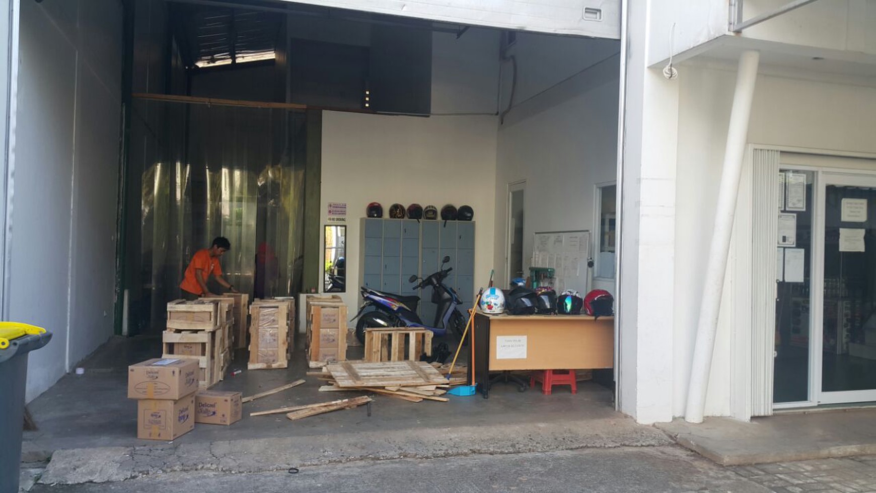 Gudang siao pakai Taman Tekno