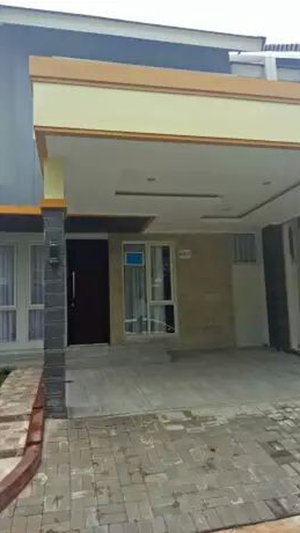 Rumah siap huni di Royal Blossom