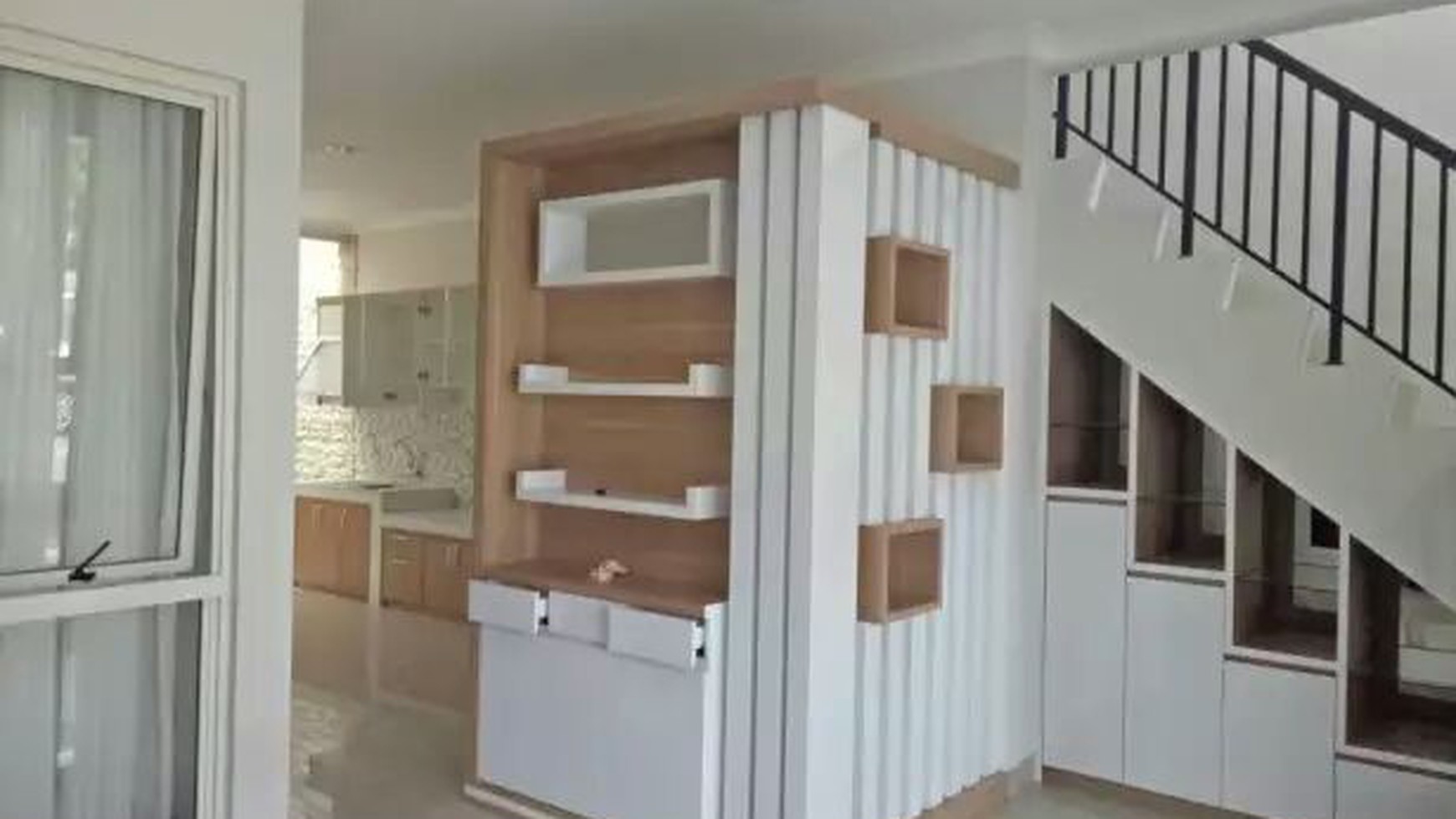 Rumah siap huni di Royal Blossom