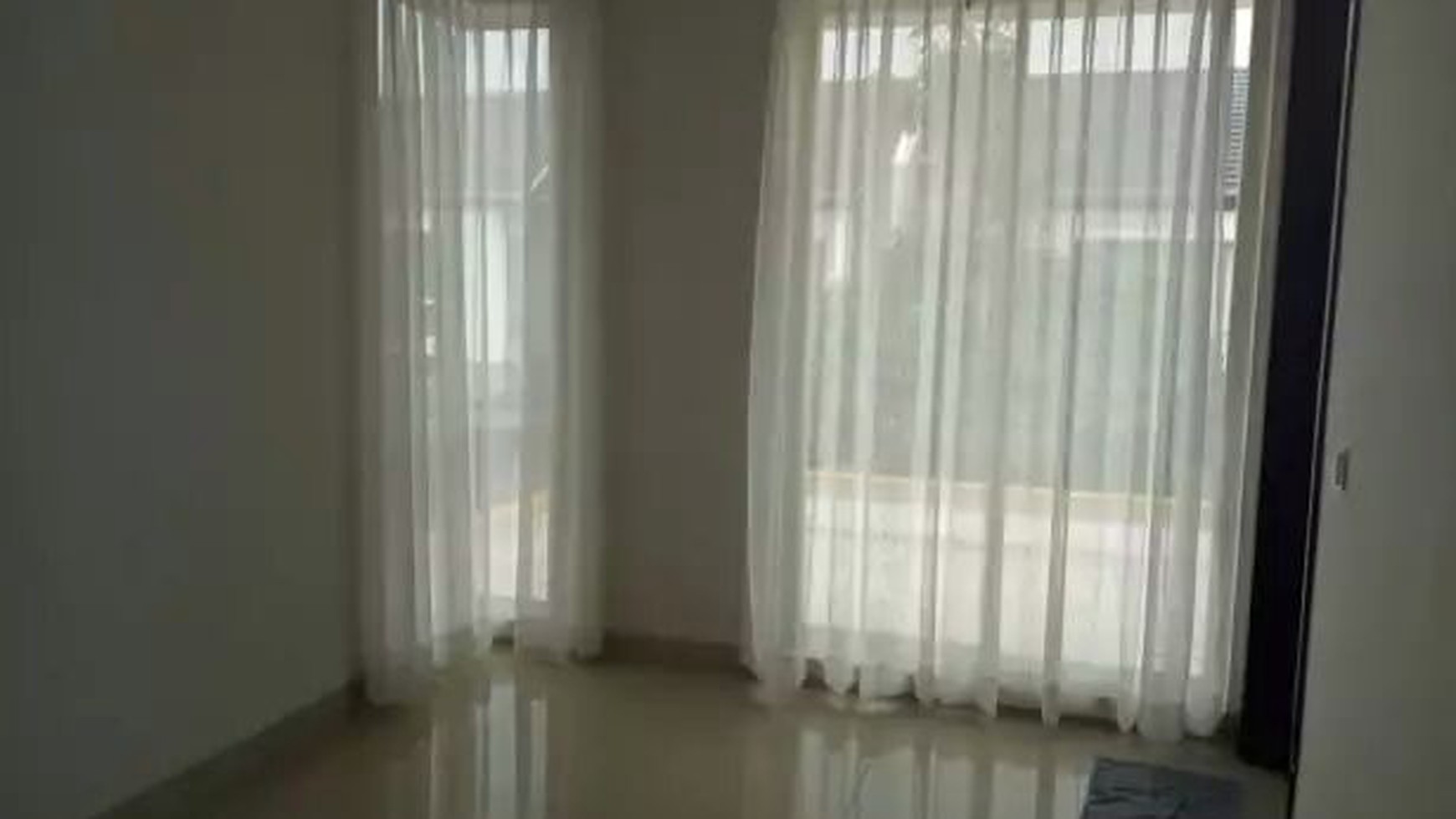 Rumah siap huni di Royal Blossom