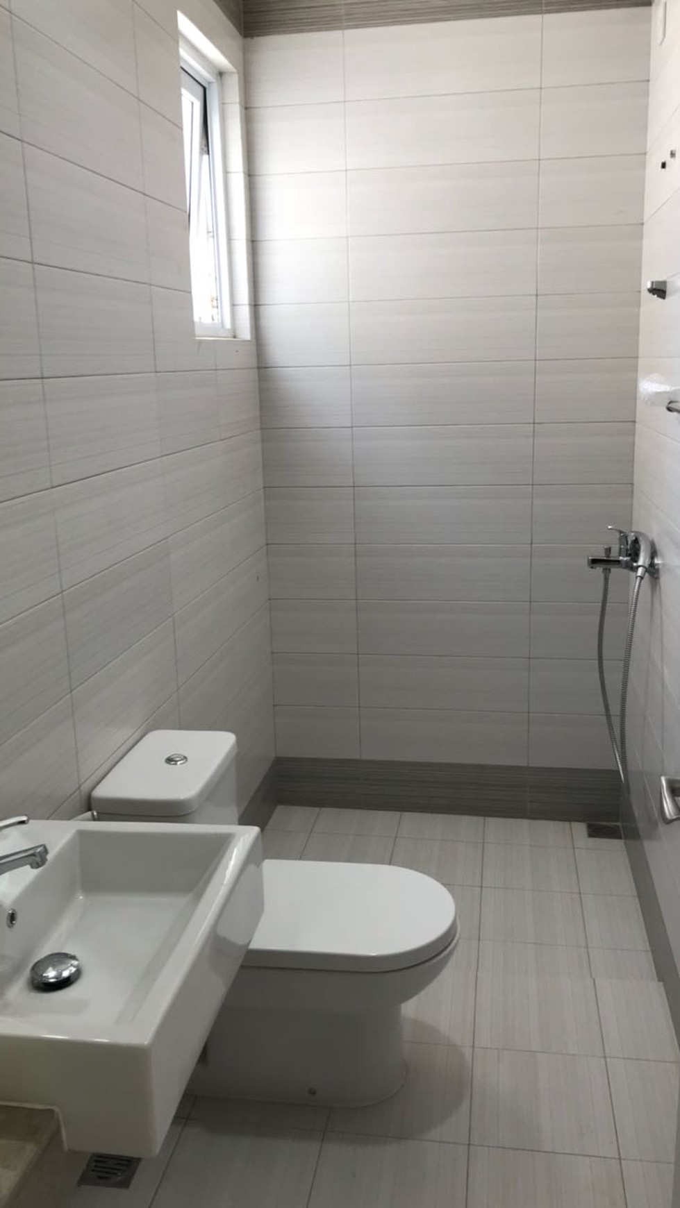 Rumah siap huni di Eminent