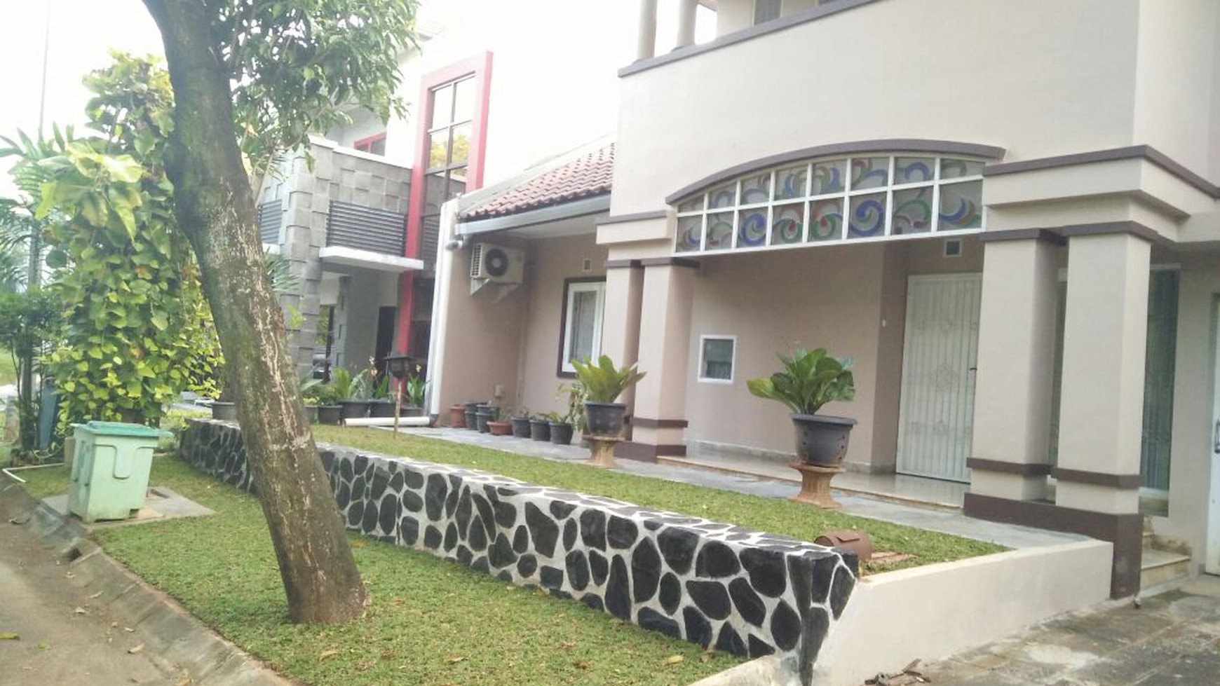Rumah siap huni Taman Giri Loka