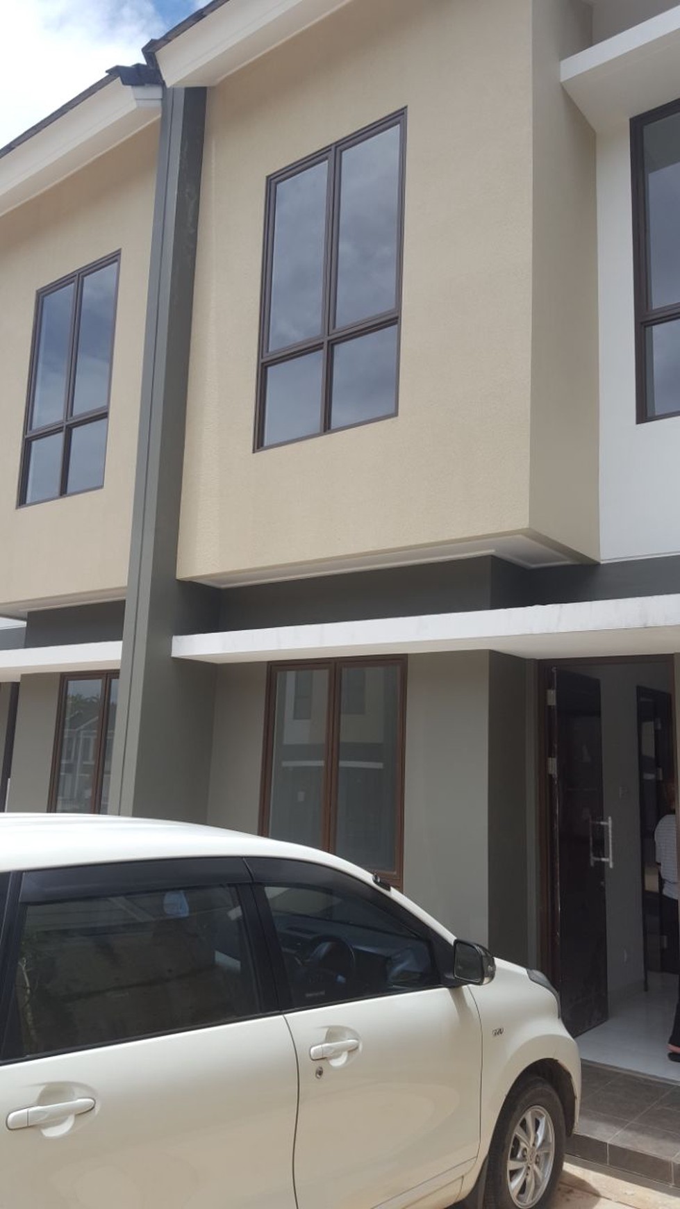 Rumah Baru,dalam cluster di Serpong