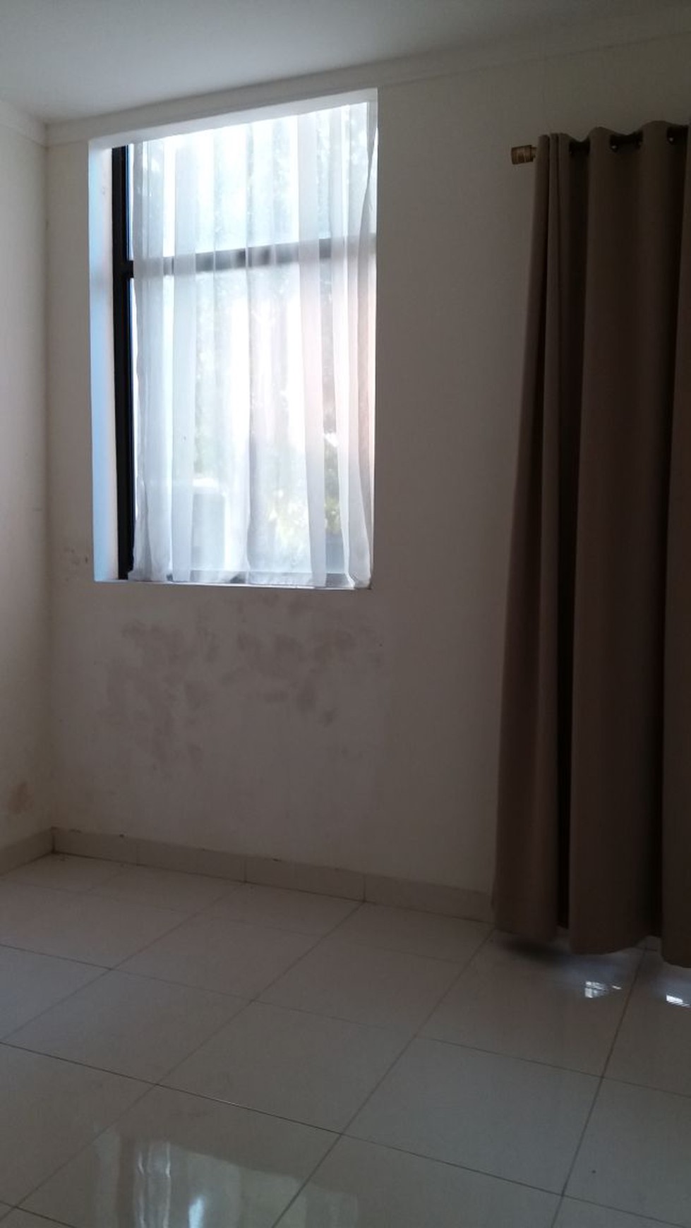Rumah Nyaman dan Disewakan di Kawasan Cluster Discovery, Bintaro