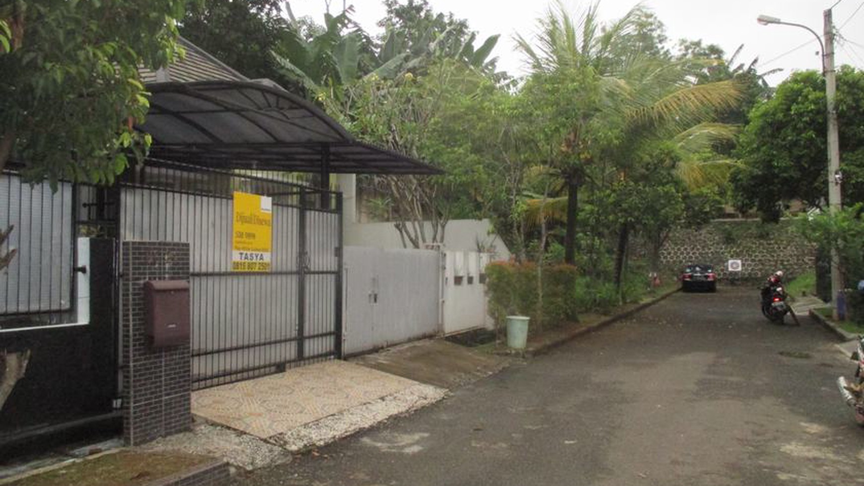 Dijual Rumah di Serpong Park, strategis, dekat Binus School, siap huni