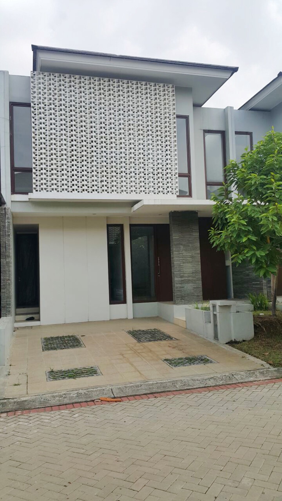 HARGA MURAH!! Rumah Nyaman dan Siap Huni di Kawasan Cluster Discovery, Bintaro