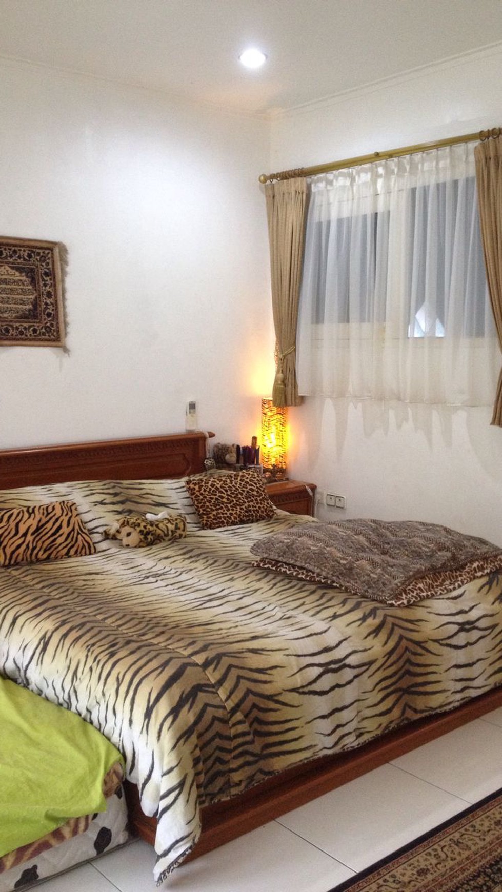 DIJUAL CEPAT!! Murah dan Nego Rumah Nyaman di Kawasan Perumahan Kucica, Bintaro