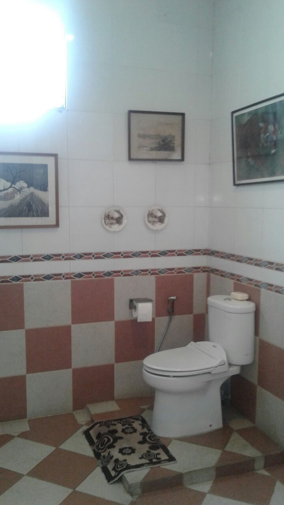 DIJUAL CEPAT!! Murah dan Nego Rumah Nyaman di Kawasan Perumahan Kucica, Bintaro