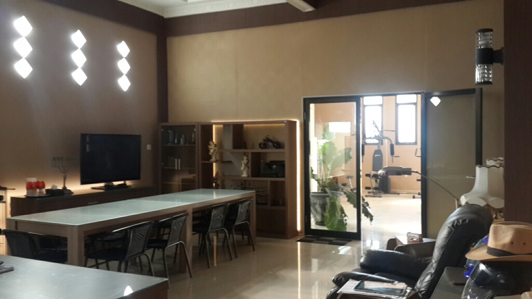 Area HR Muhammad , Cocok untuk Kantor bagus