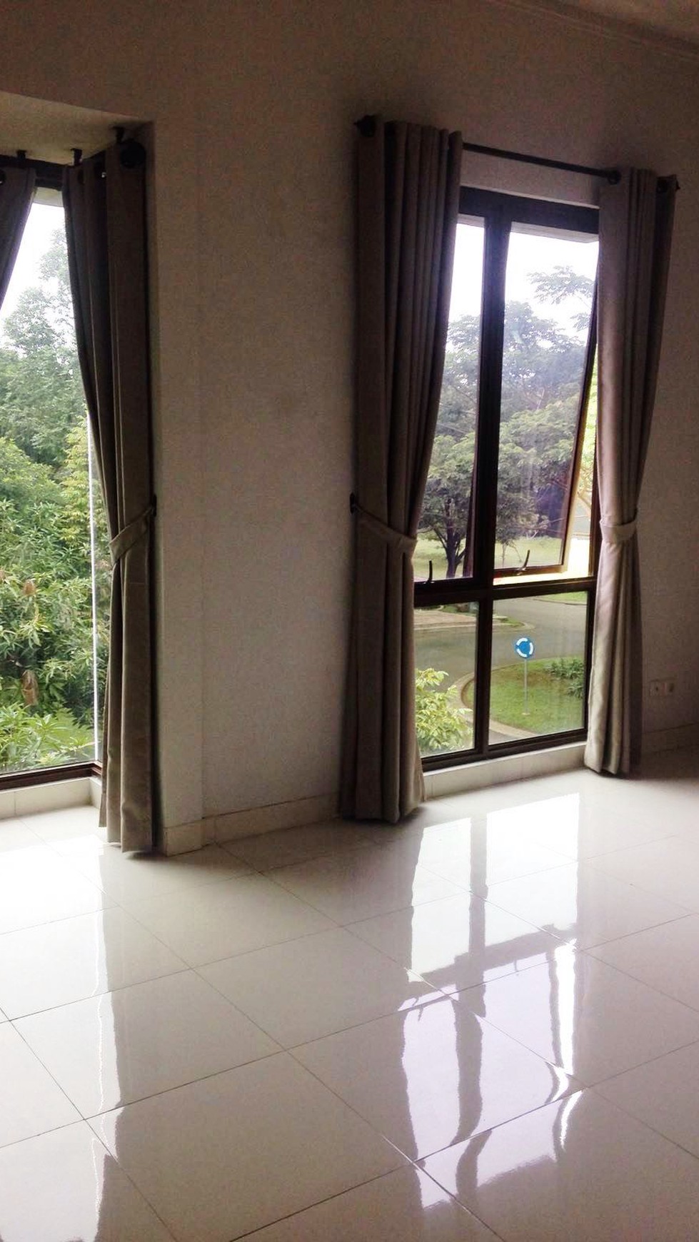 Rumah Nyaman dan Siap Huni di Kawasan Cluster Discovery, Bintaro