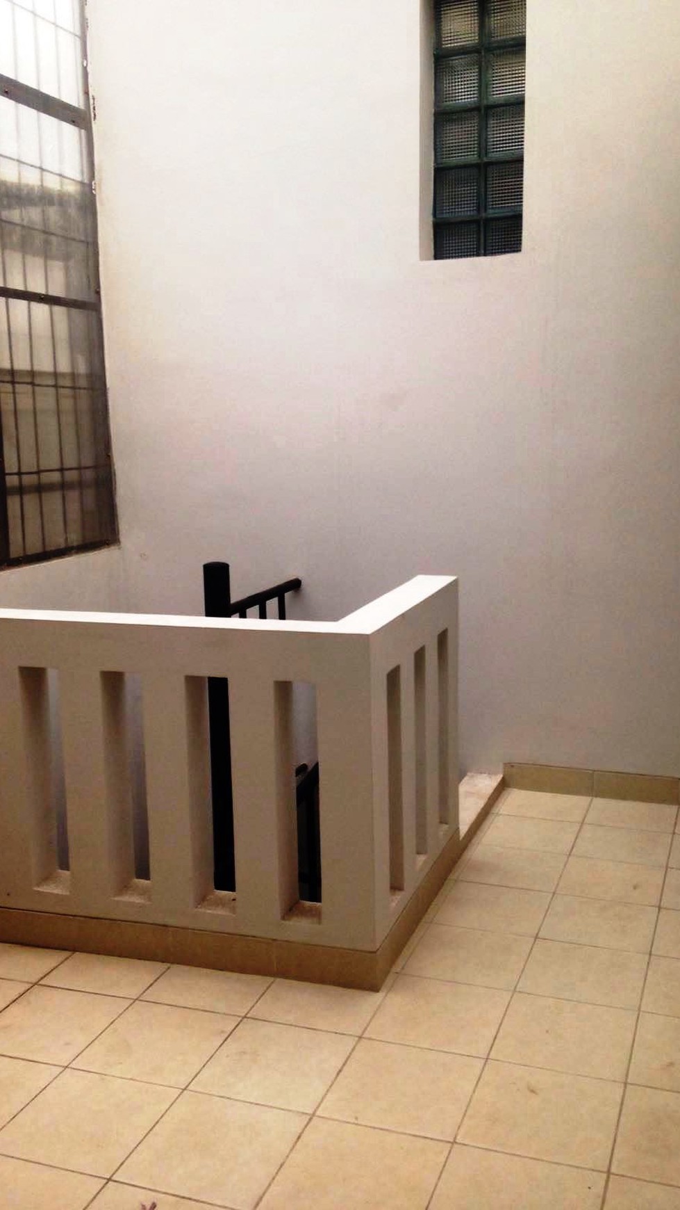 Rumah Nyaman dan Siap Huni di Kawasan Cluster Discovery, Bintaro