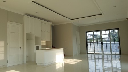 Di Jual Rumah Brand New di Cempaka Putih Tengah