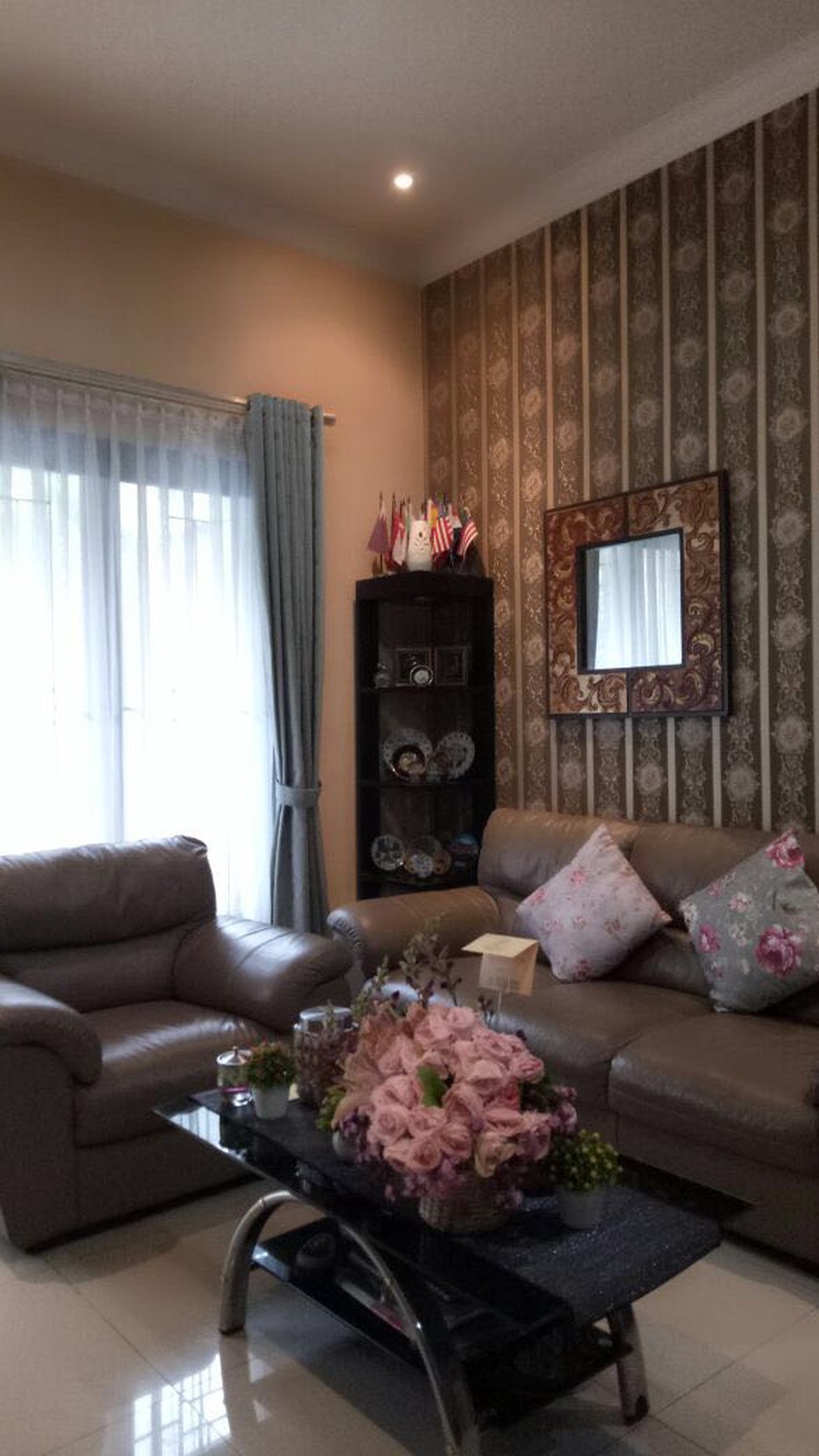 Rumah Cantik Minimalis Di Bintaro Sektor 9