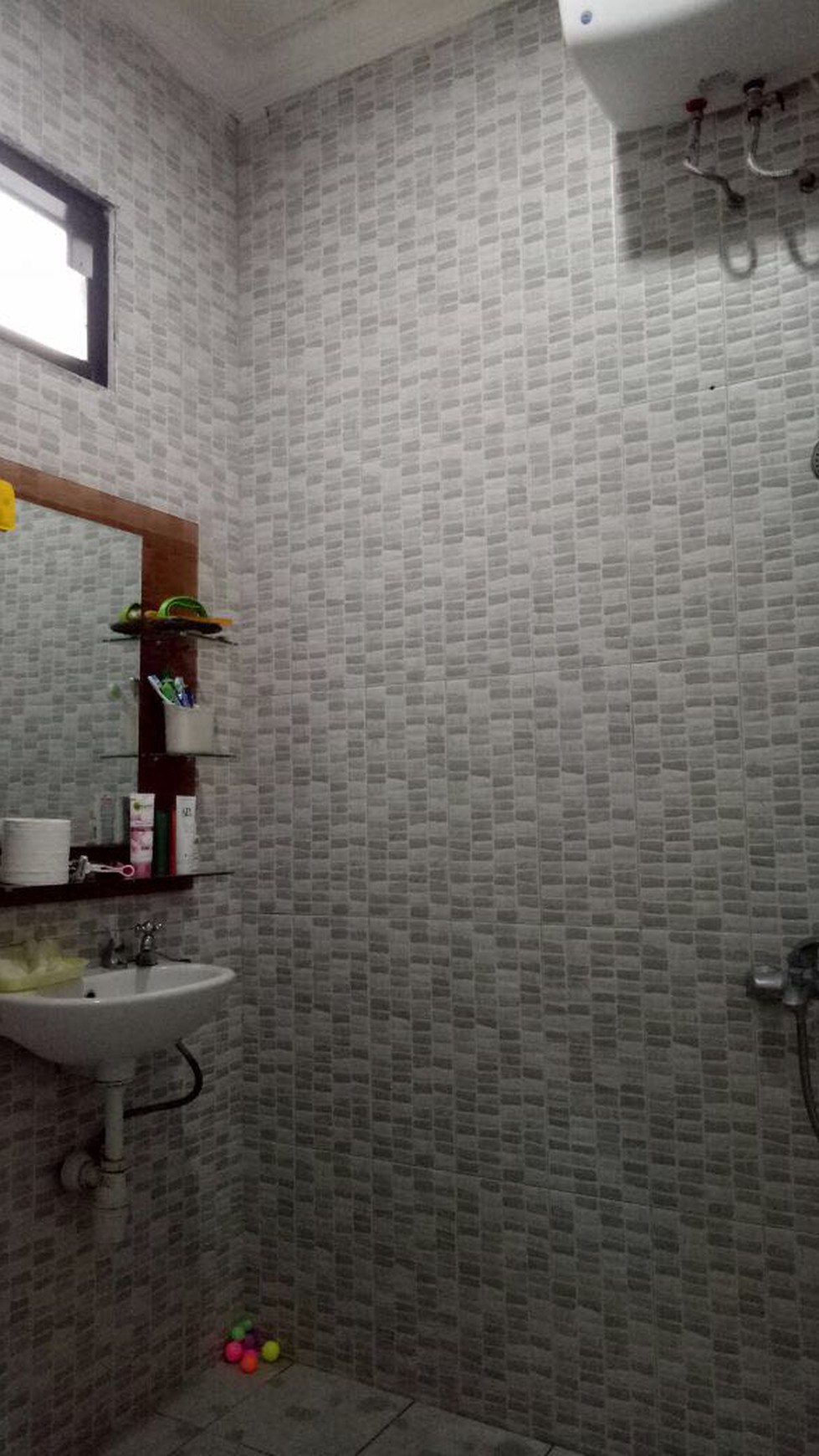 Rumah Cantik Minimalis Di Bintaro Sektor 9