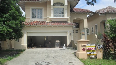 Disewakan Rumah di Taman Cendana Golf - Lippo Karawaci
