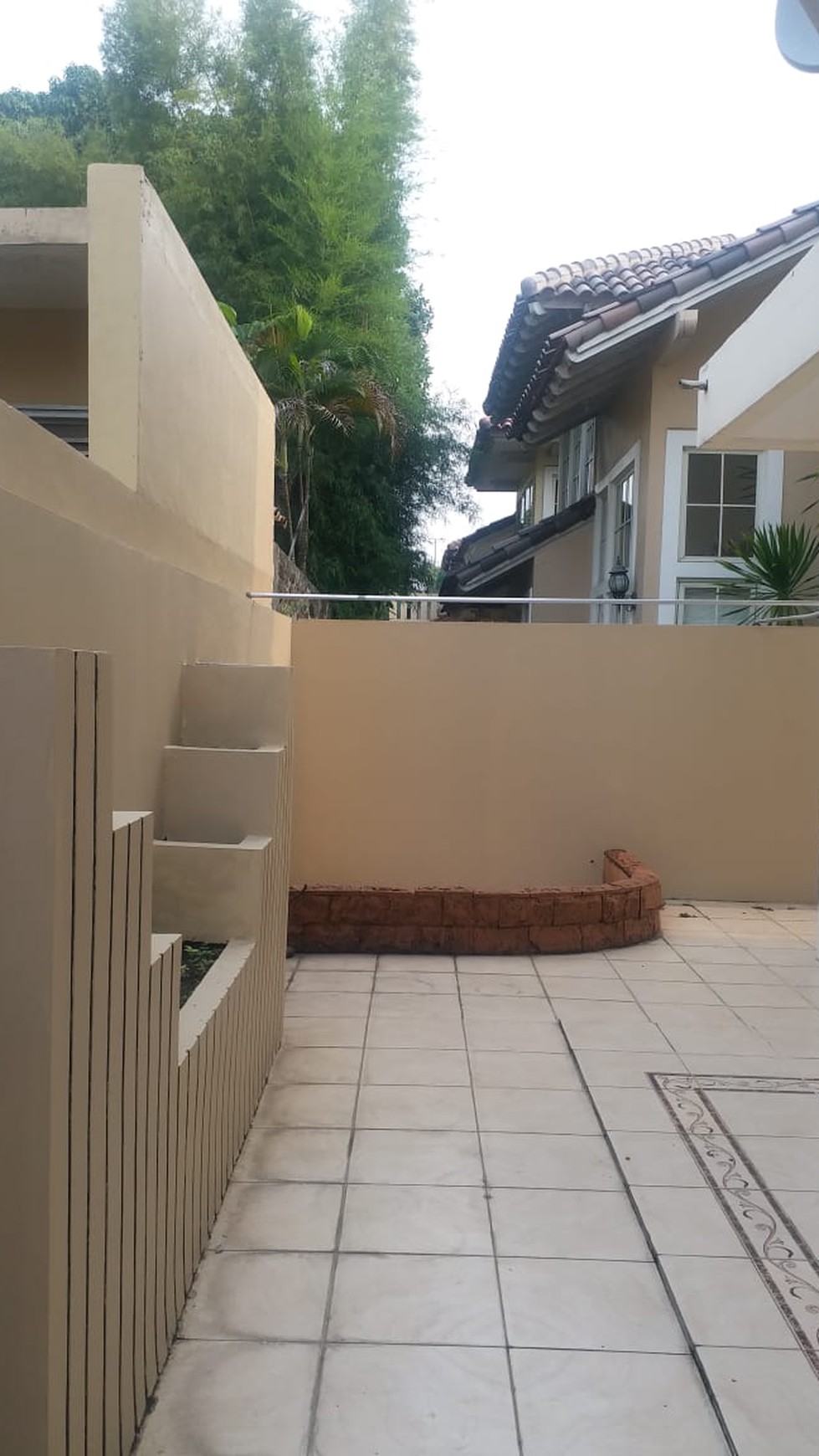 Disewakan Rumah di Taman Cendana Golf - Lippo Karawaci