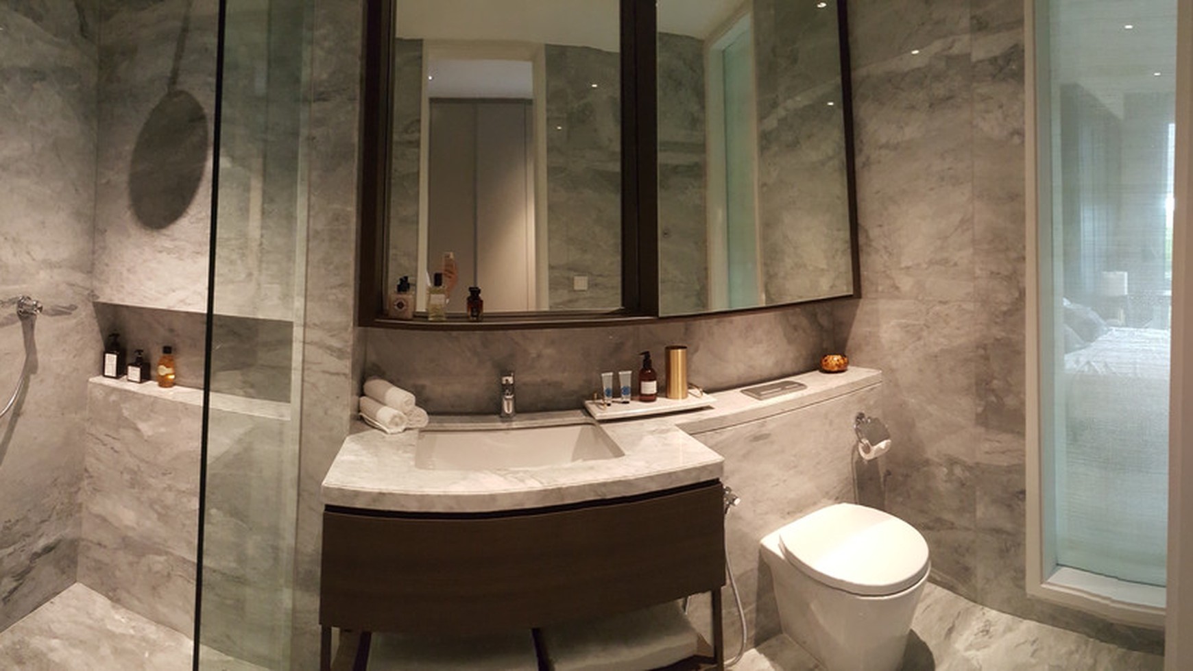 DIJUAL MURAH KASAMARA - The First Luxury Low Rise RESORT Apartement
