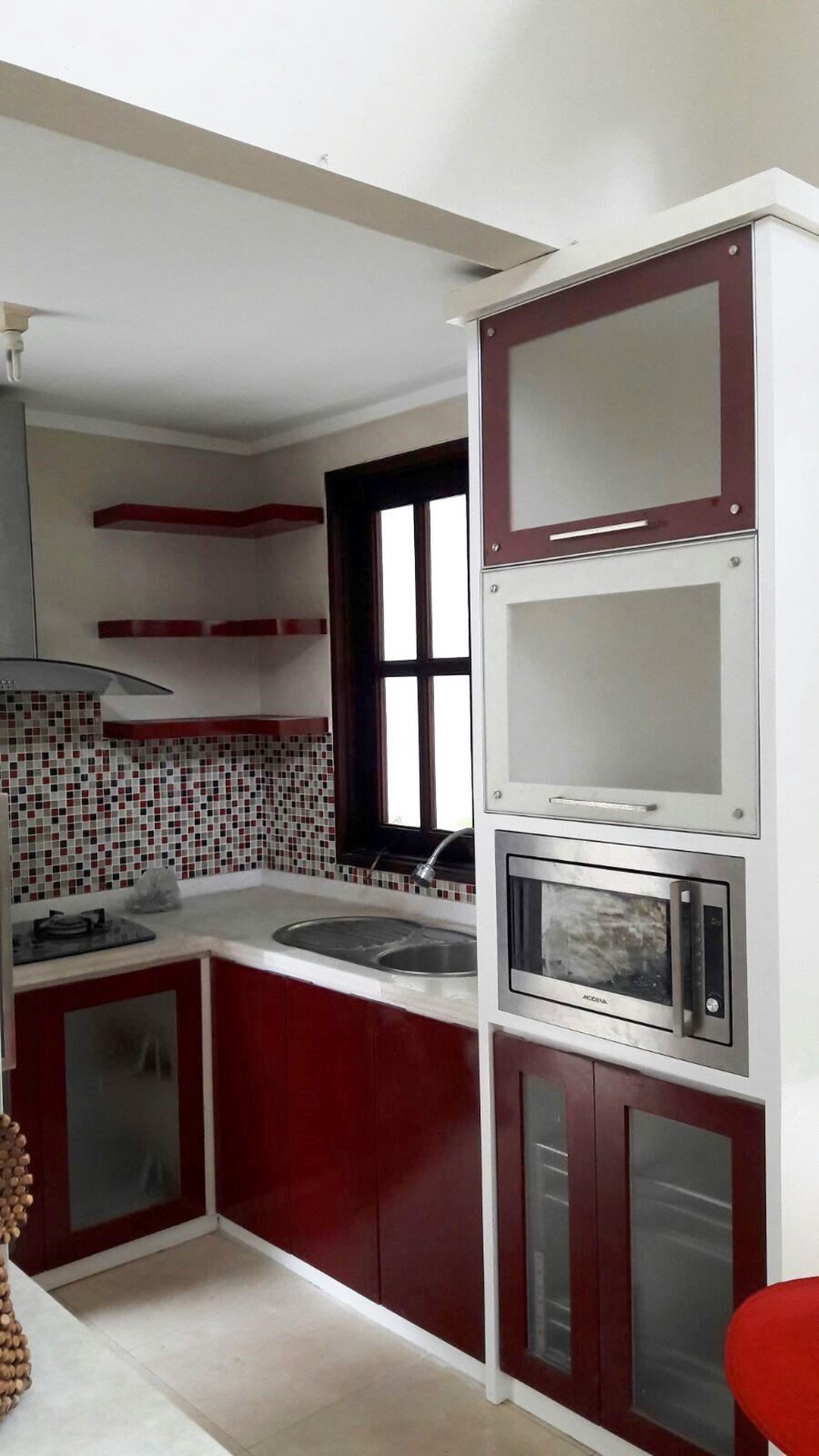 Rumah Nyaman dan Siap Huni di Kawasan Menteng, Bintaro