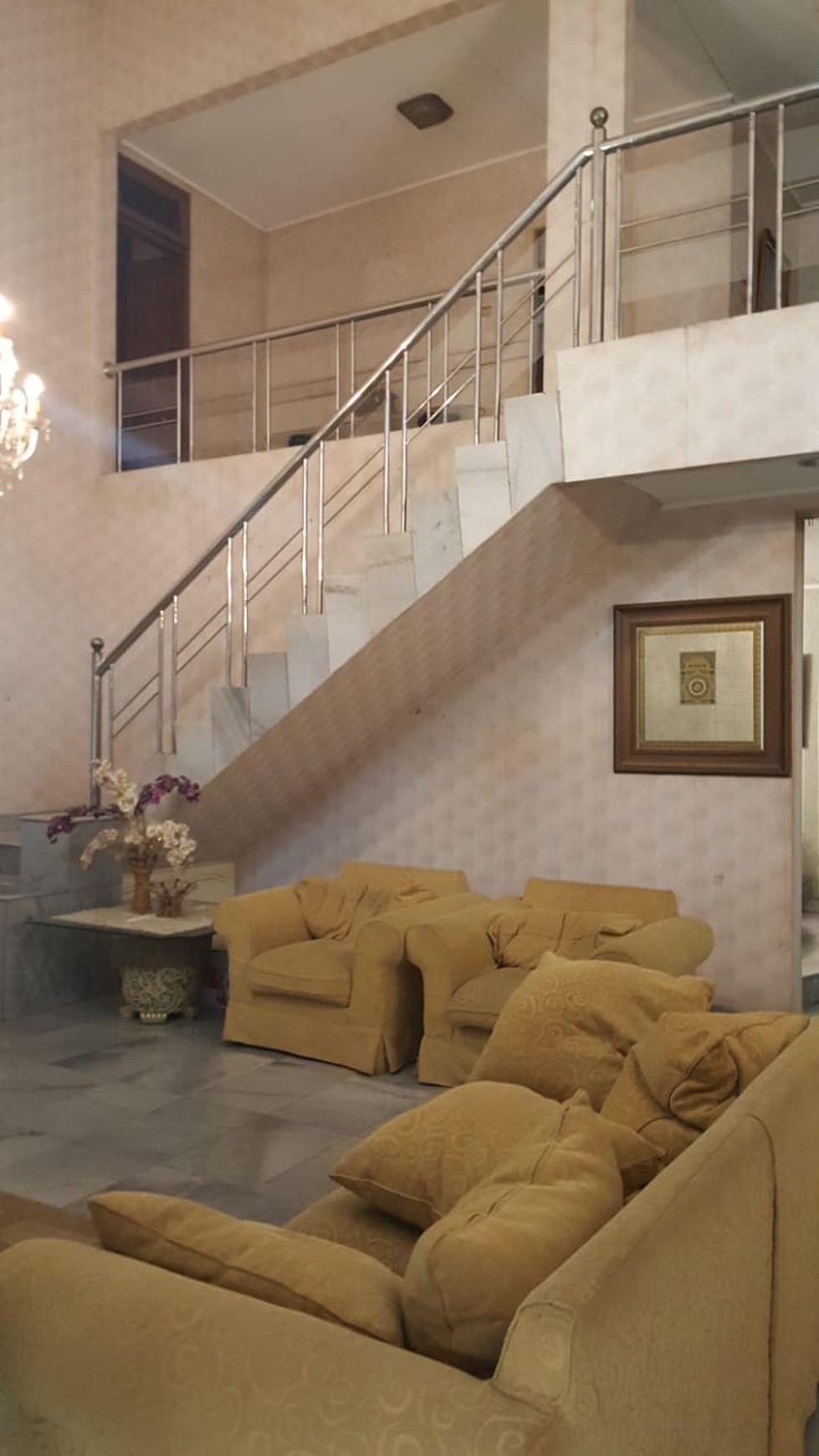 Rumah Halaman Luas di Pondok Aren Tangerang Selatan