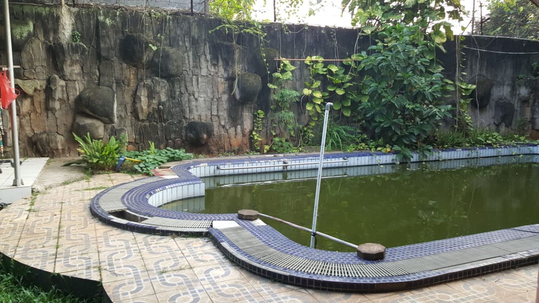 Rumah Halaman Luas di Pondok Aren Tangerang Selatan