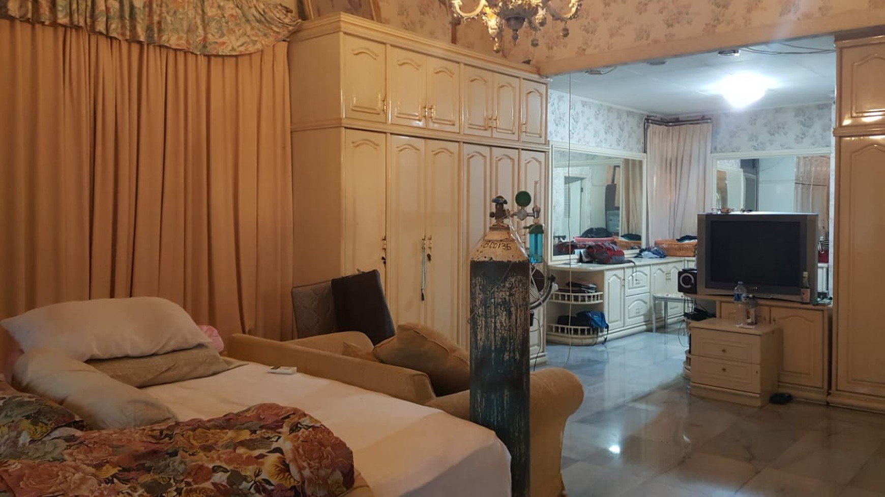 Rumah Halaman Luas di Pondok Aren Tangerang Selatan