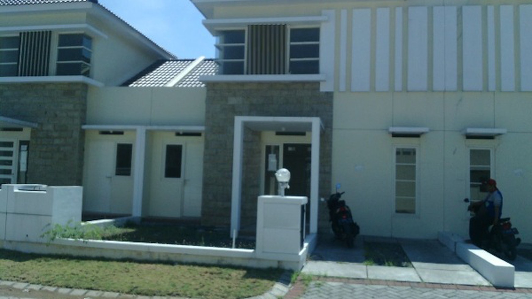 Sewa Rumah Minimalis Modern Valencia Icon, Puri Surya Jaya