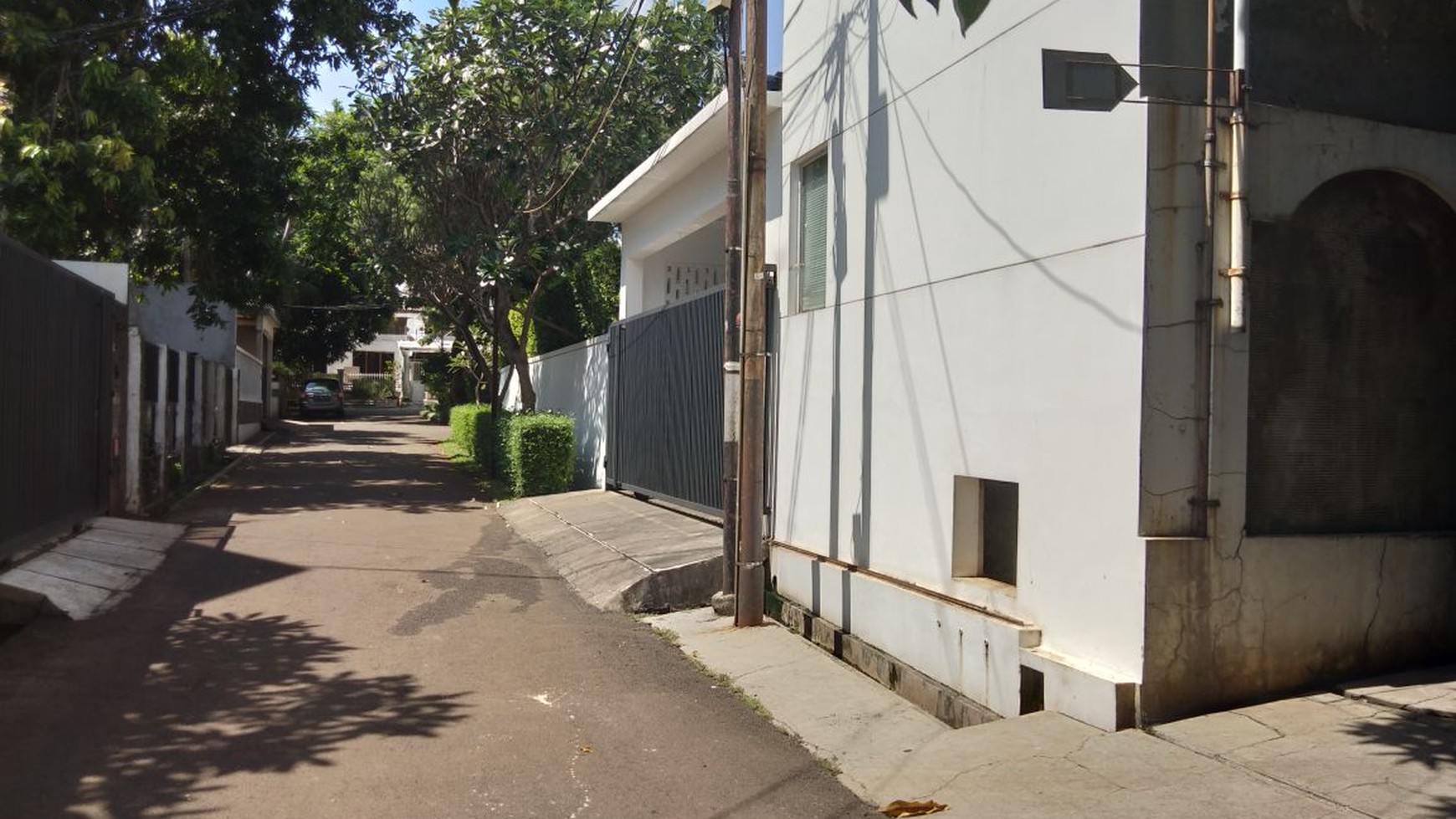 Rumah Kantor Lokasi Di Kawasan Bisnis Gatot Subroto