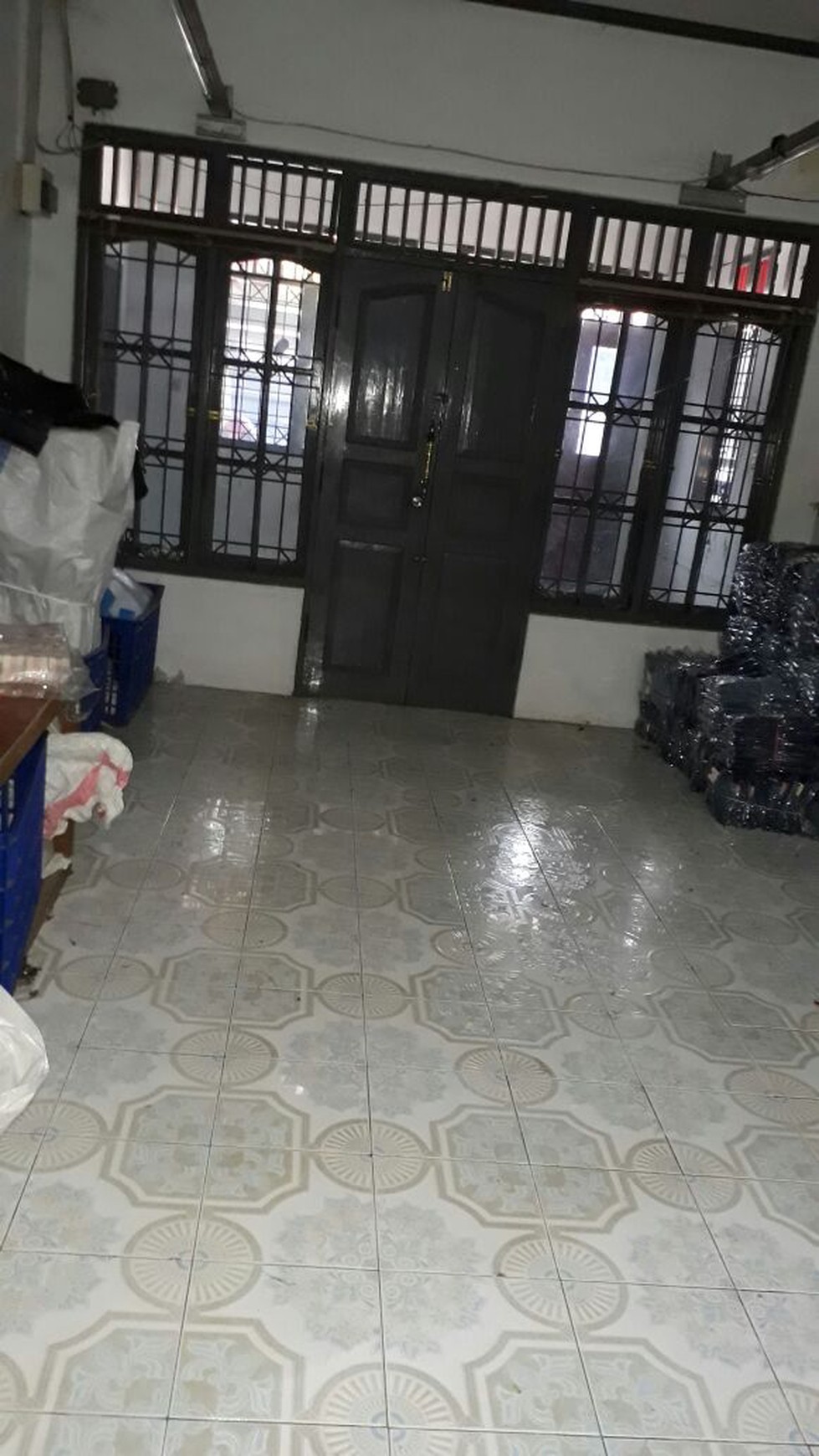 Rumah Dijual Hitung Tanah Saja di Kiruntag Kebon Jeruk Jakarta Barat