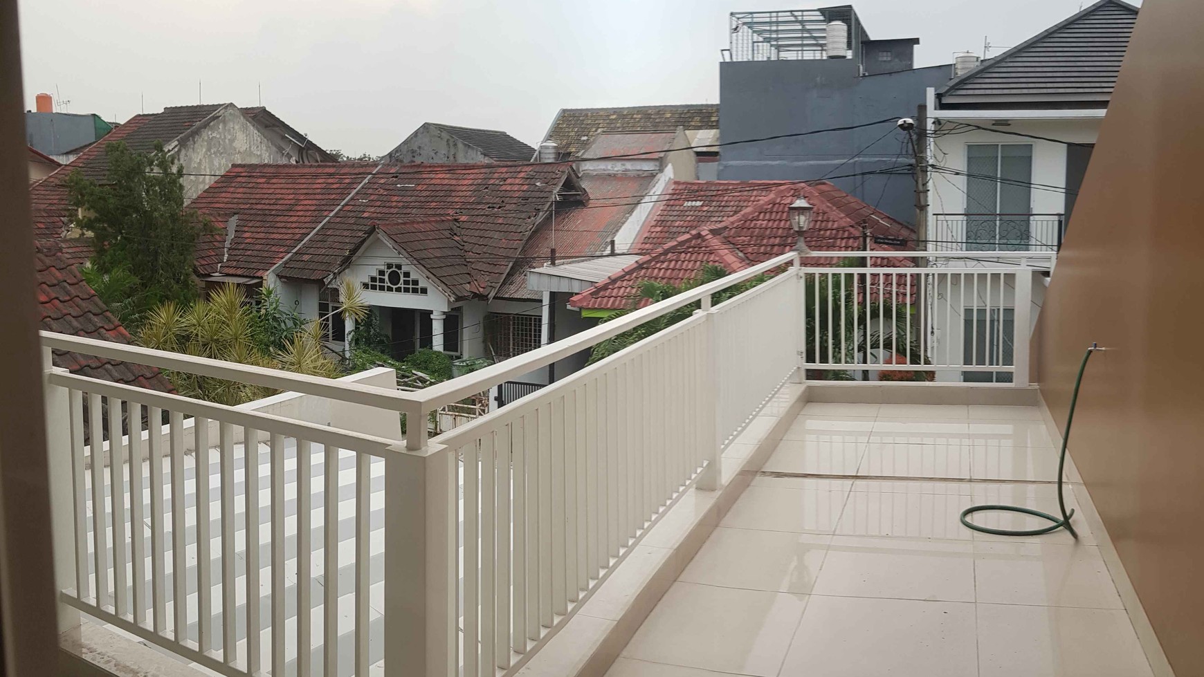 BRAND NEW HOUSE , BANGUNAN LUAS DI VILLA MELATI MAS BSD