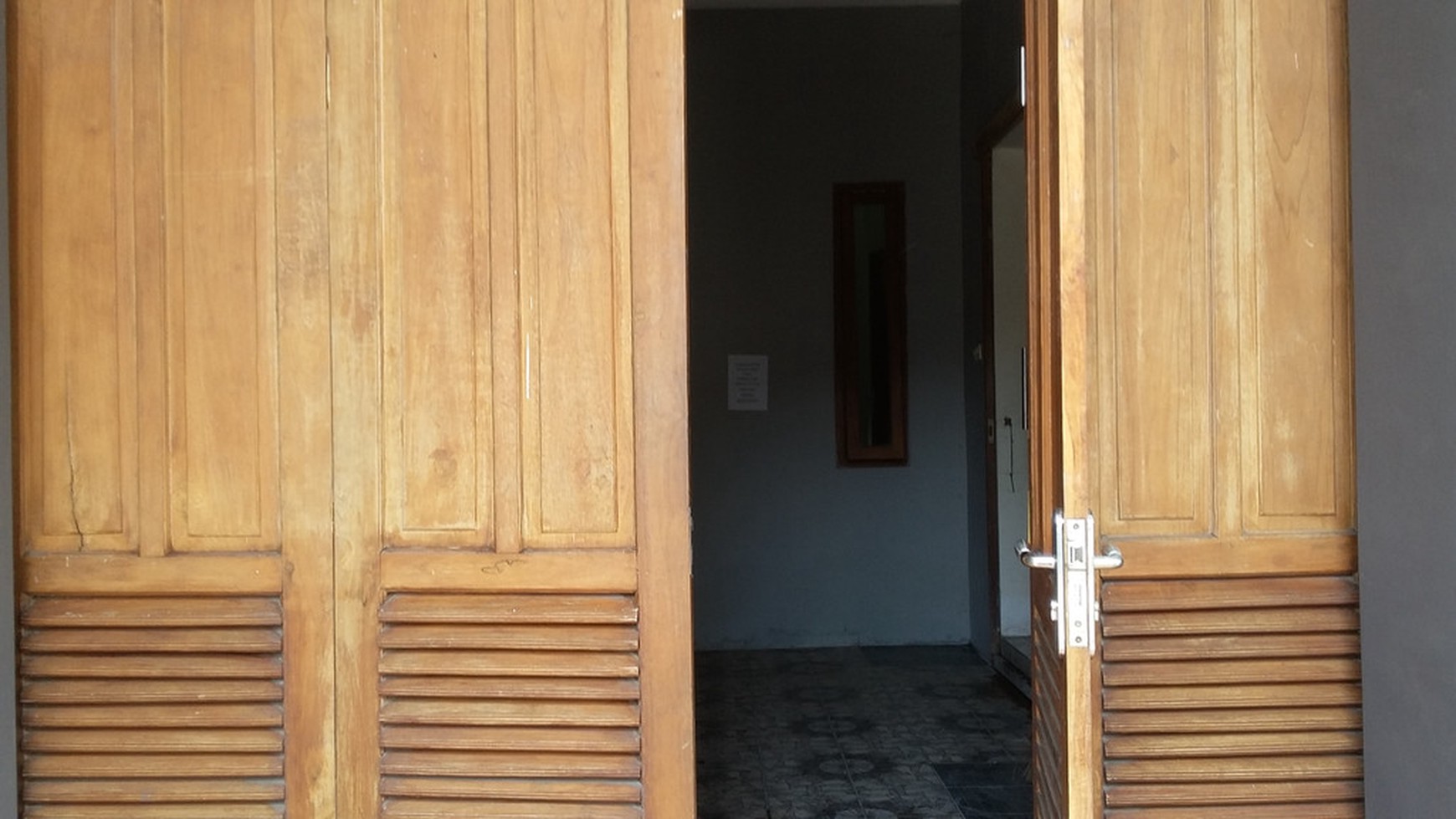 RUMAH MEWAH, HARGA NEGO, DI LOKASI STRATESIS, DAERAH NOLOGATEN