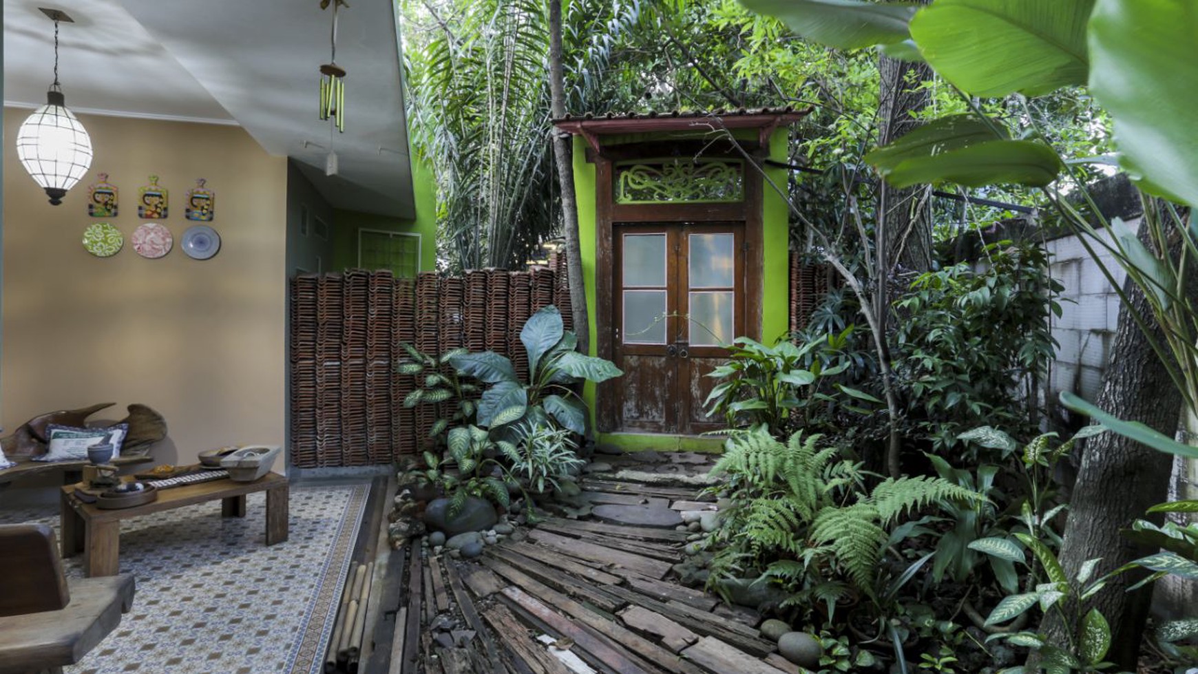Dijual Rumah Asri dan Artistik di Jakarta Selatan
