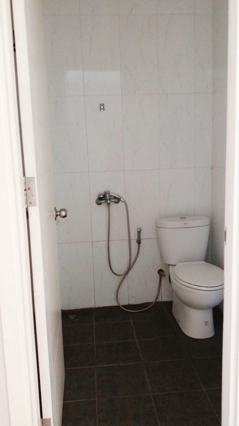 Rumah Nyaman dan Siap Huni di kawasan Cluster Emerald, Bintaro