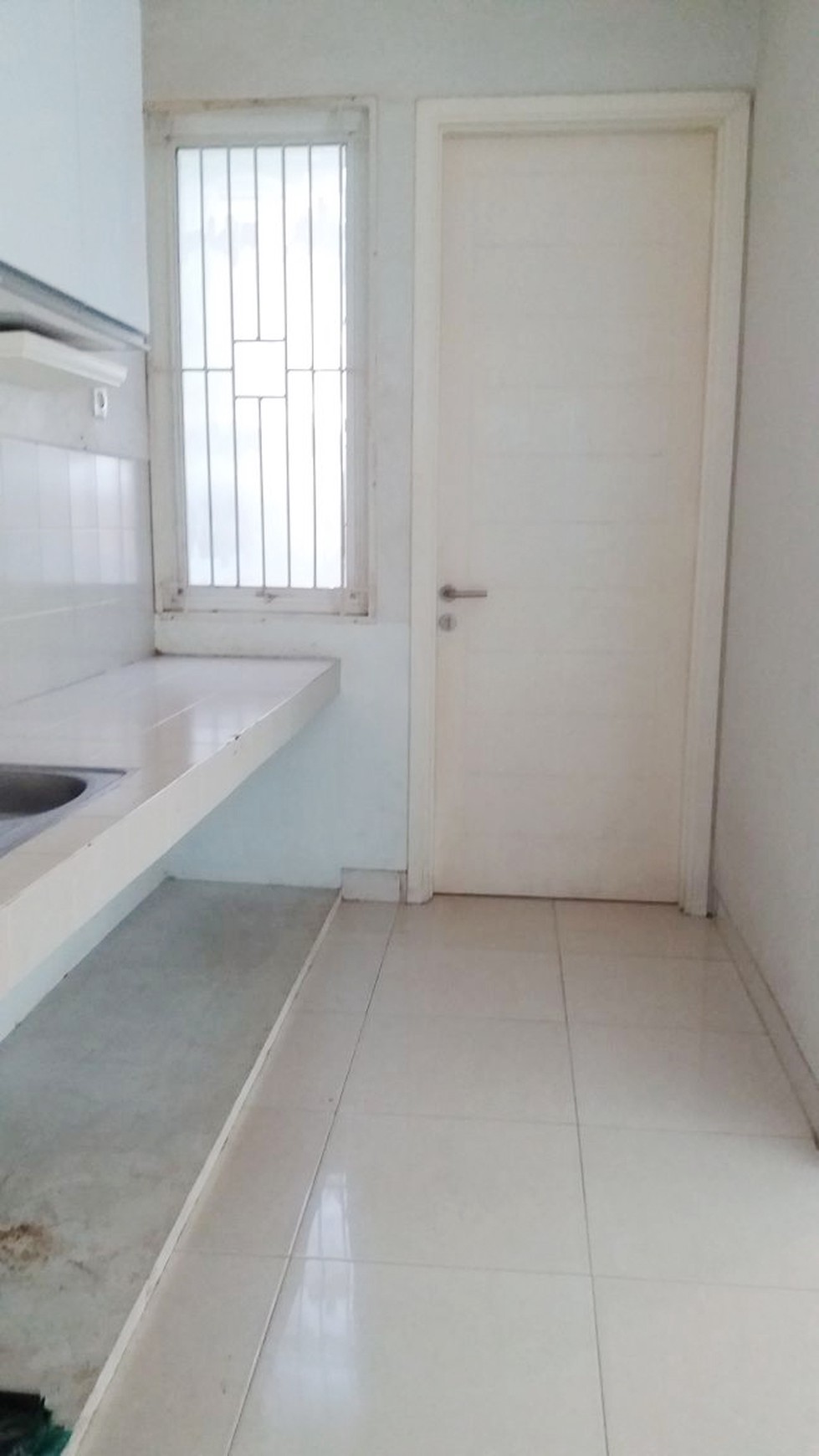 Rumah Nyaman dan Siap Huni di kawasan Cluster Emerald, Bintaro
